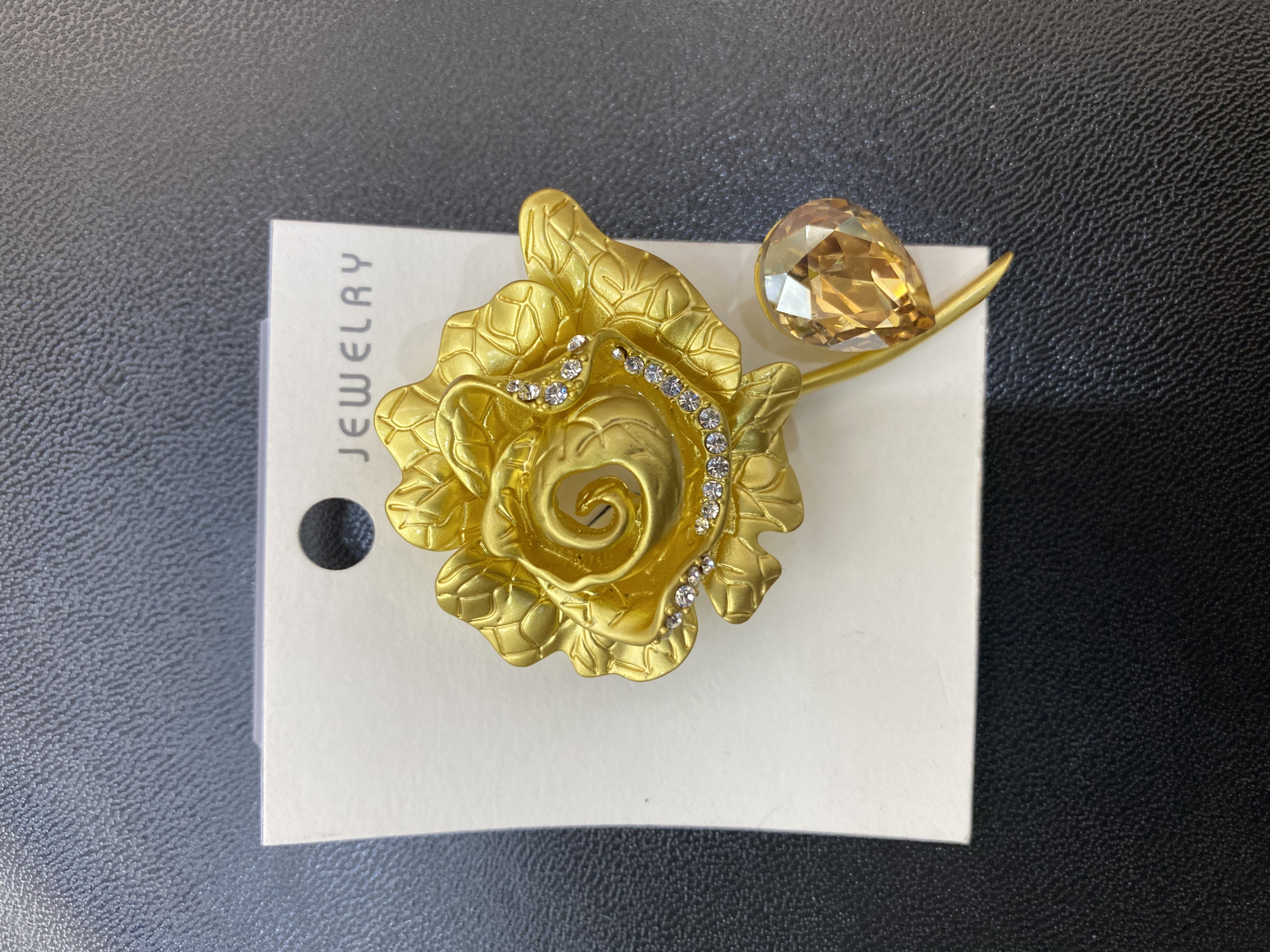 哑金玫瑰花胸针