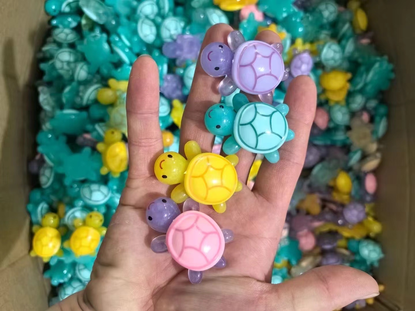 毛绒公仔、玩偶、娃娃实物图