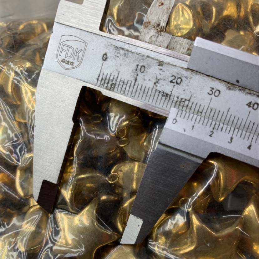 五角星吊坠毛胚铜合金挂件空心吊坠黄铜色细节图