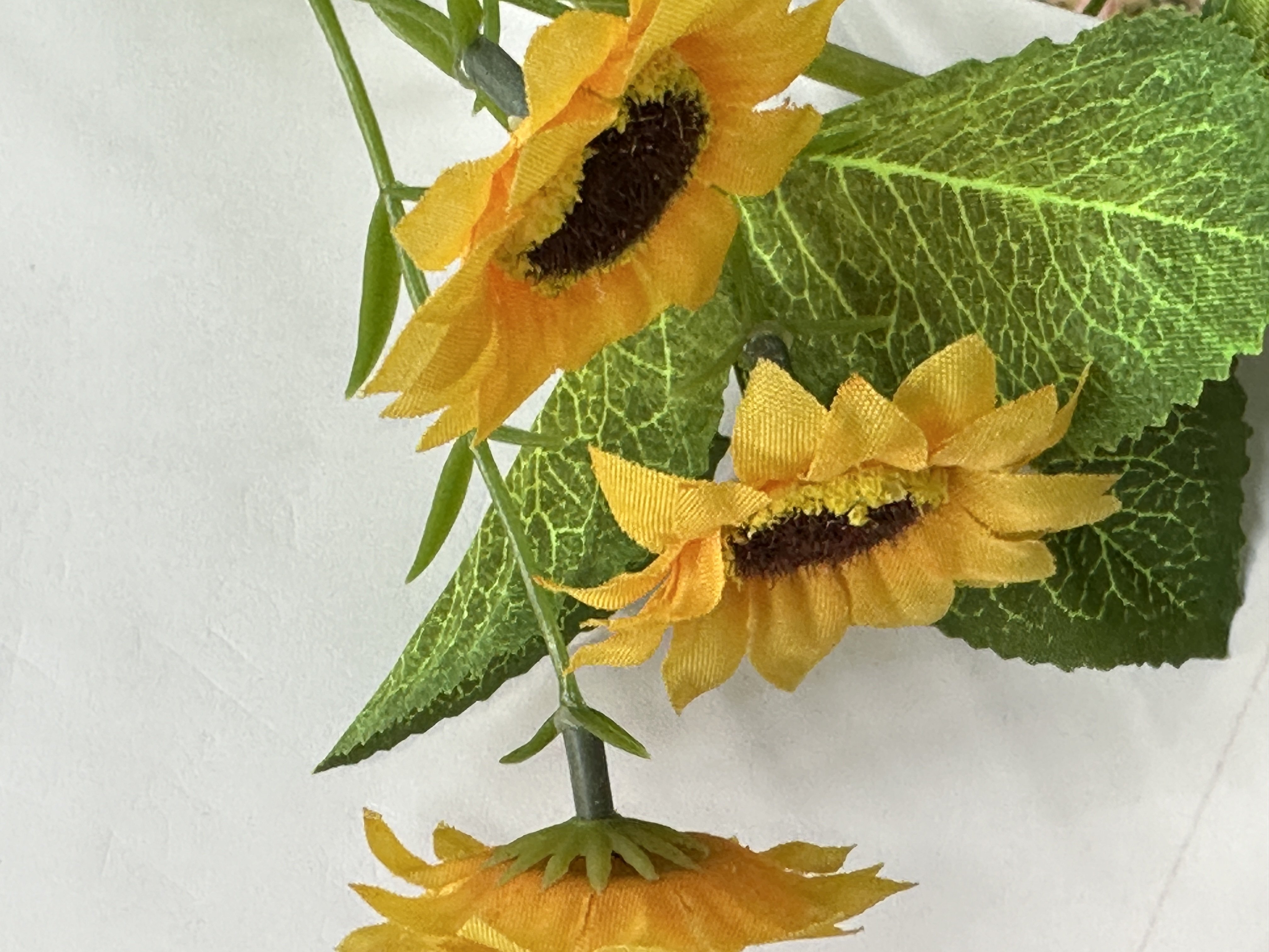 藤条艺术品 室内外装饰 仿真花装点家居 手工制作 美观向日葵 仿真花 绢布花细节图