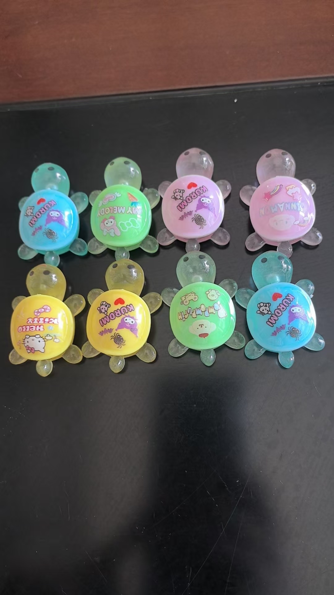 火爆产品，夜光小乌龟公仔细节图