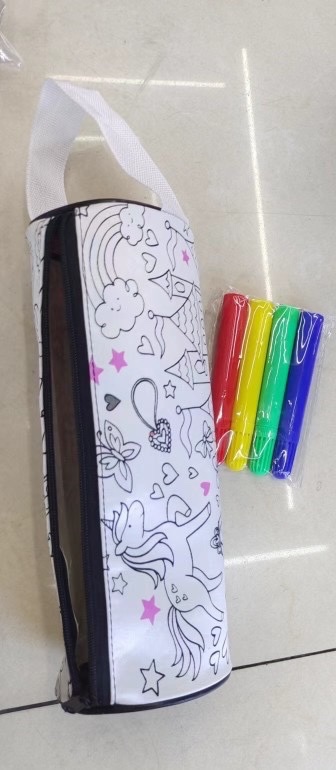 DIY涂色彩绘笔袋儿童玩具