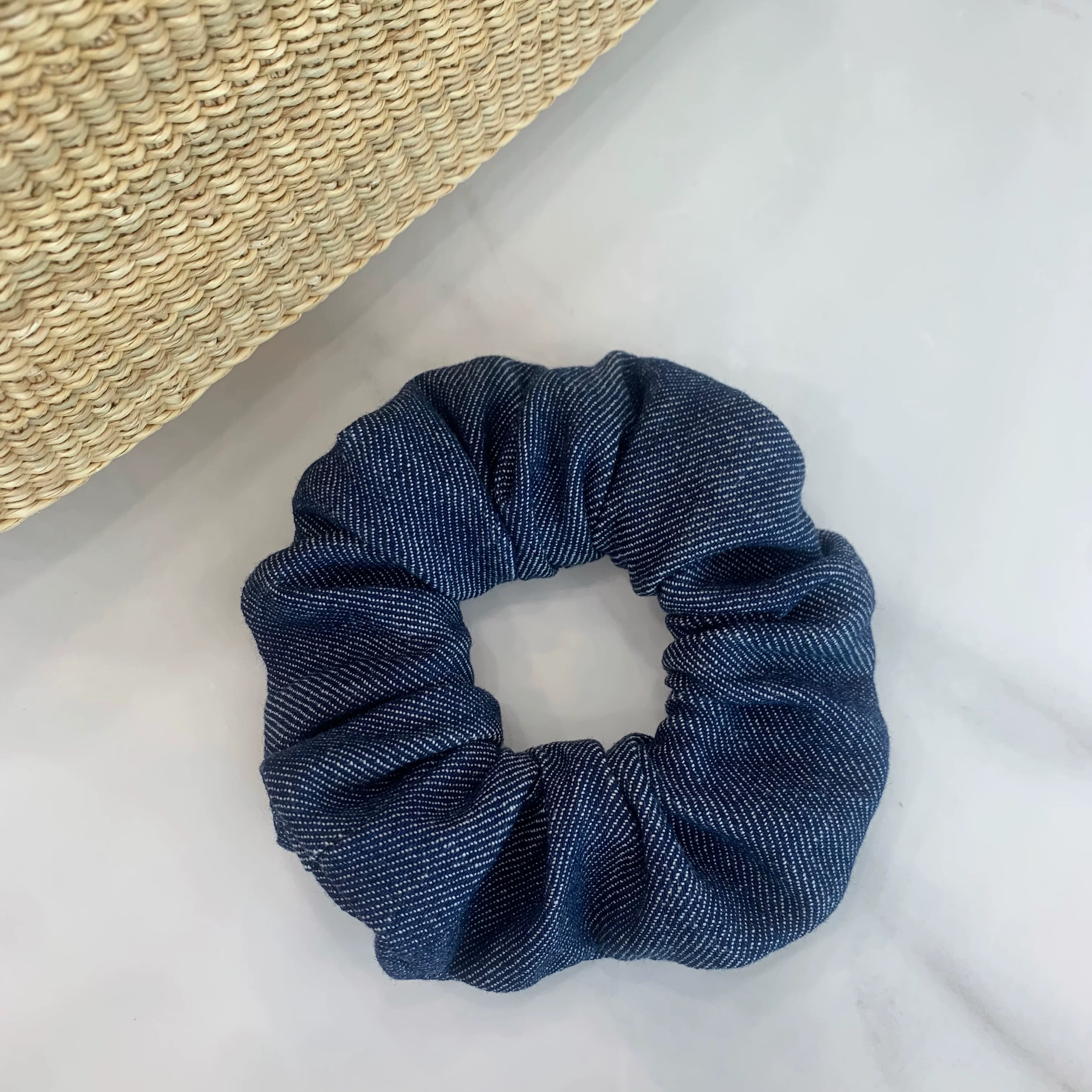 Italian imported denim large intestine hair band, the same retro and high-end style hair rope and hair accessory as the Instagram blogger, fat intestine circle Specification image