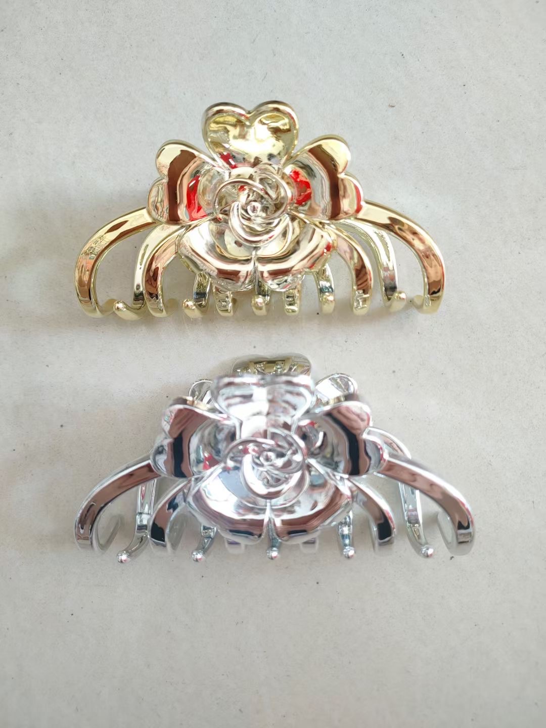 Korean-style flower claw headwear, hair accessories, frangipani, fashionable ladies' headwear, hair clips, shark clips, popular accessories, Nini accessories, candy-colored macaron-colored women's headwear with AB color plating