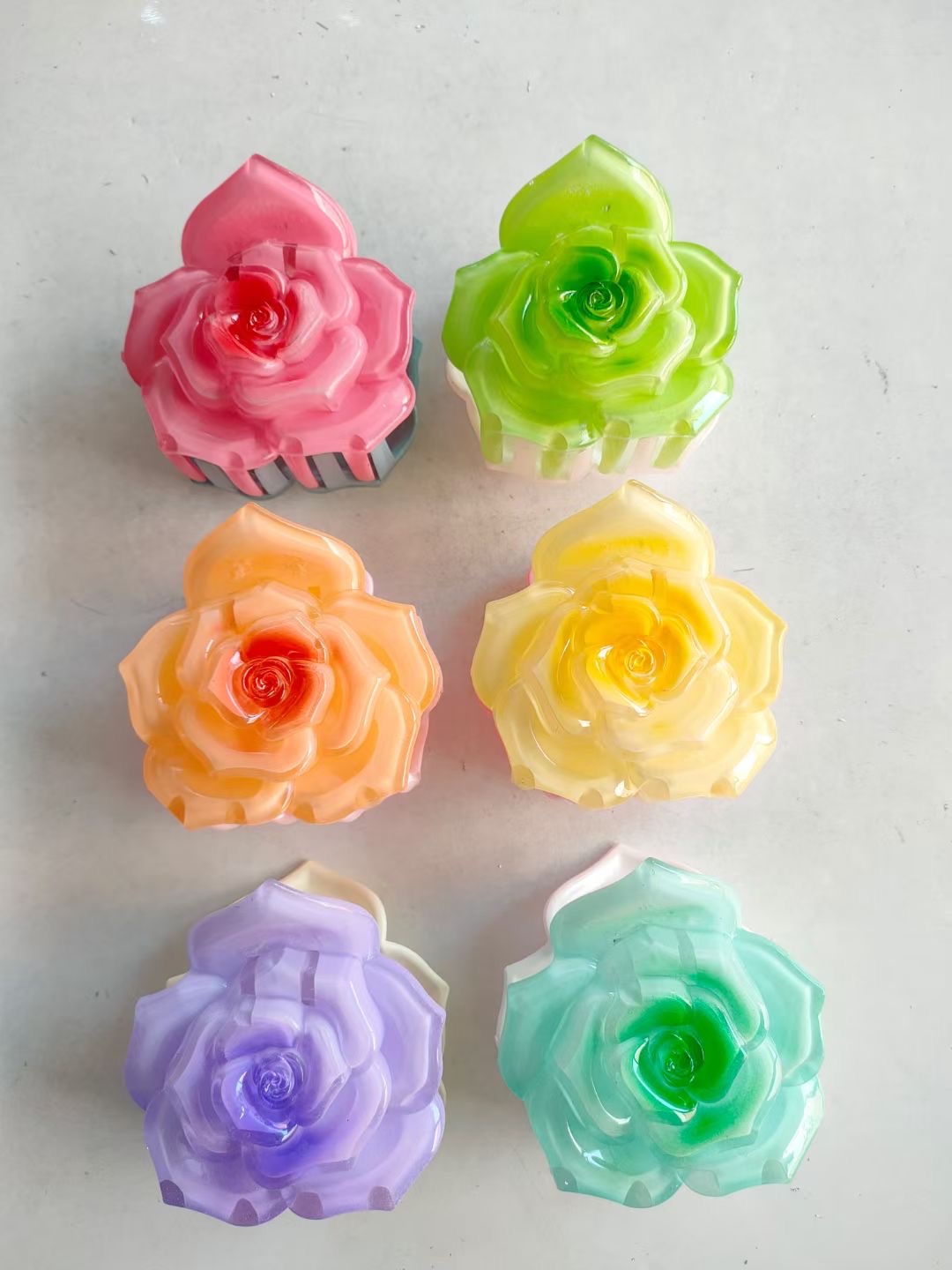 Korean-style flower claw headwear, hair accessories, frangipani, fashionable women's headwear, hair clips, shark clips, popular accessories, Nini accessories, candy-colored macaron-colored women's headwear for both sides