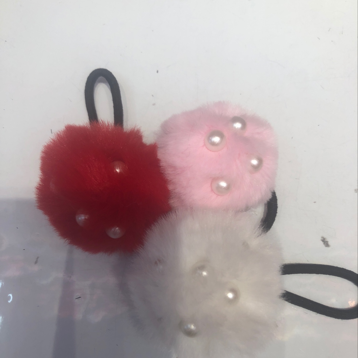 时尚珍珠毛球皮筋发饰，新潮流行儿童喜气毛䇯耸球球发饰饰品详情图4