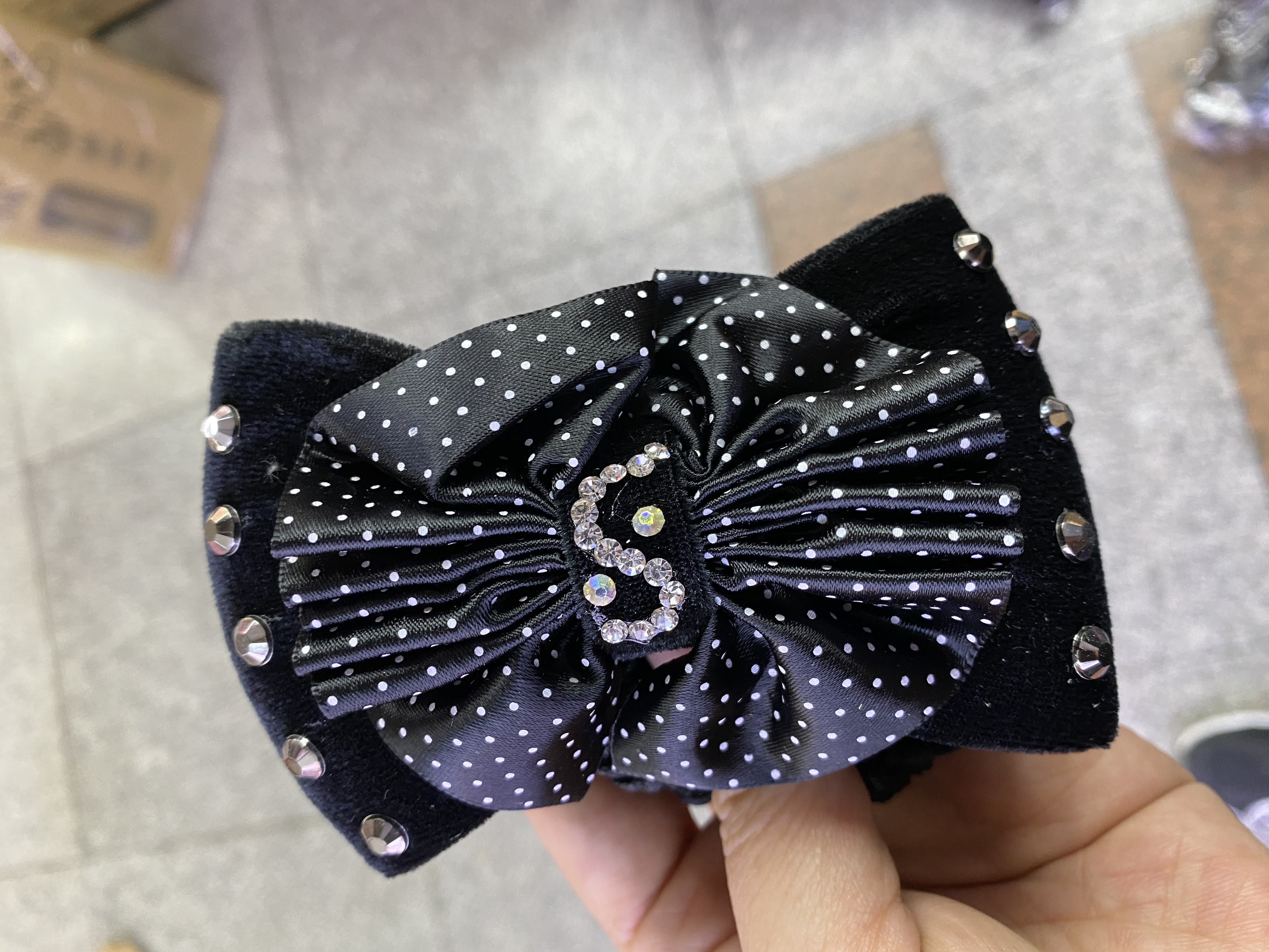 Dian Dian Brings High-End And Fashionable Korean-Style Professional Internet Flowers