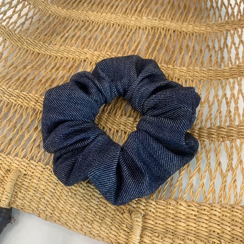 Italian imported denim large intestine hair band, the same retro and high-end style hair rope and hair accessory as the Instagram blogger, fat intestine circle Application Scenario