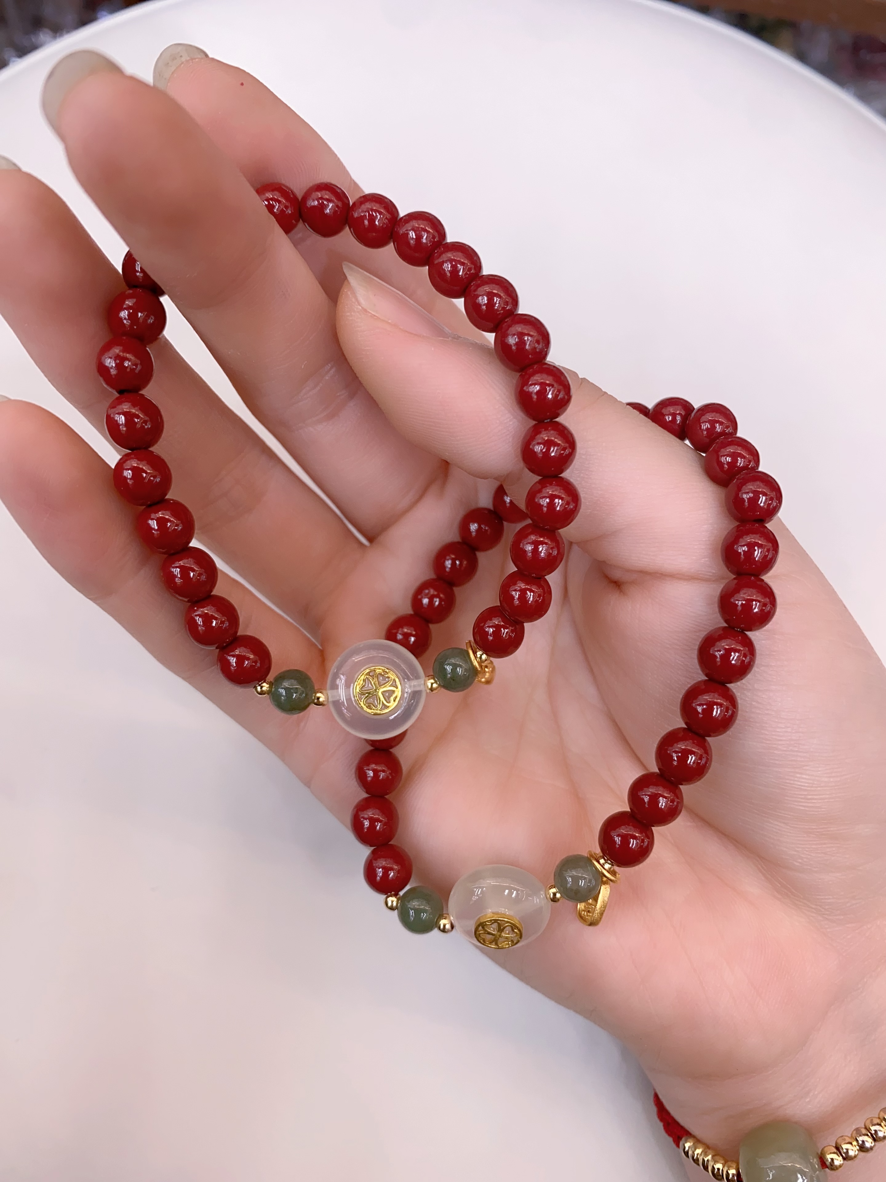 Traditional Chinese Style Cinnabar Peace Bracelet For Women
Natural Chalcedony Clasp With Gillette Bracelet Specification drawing