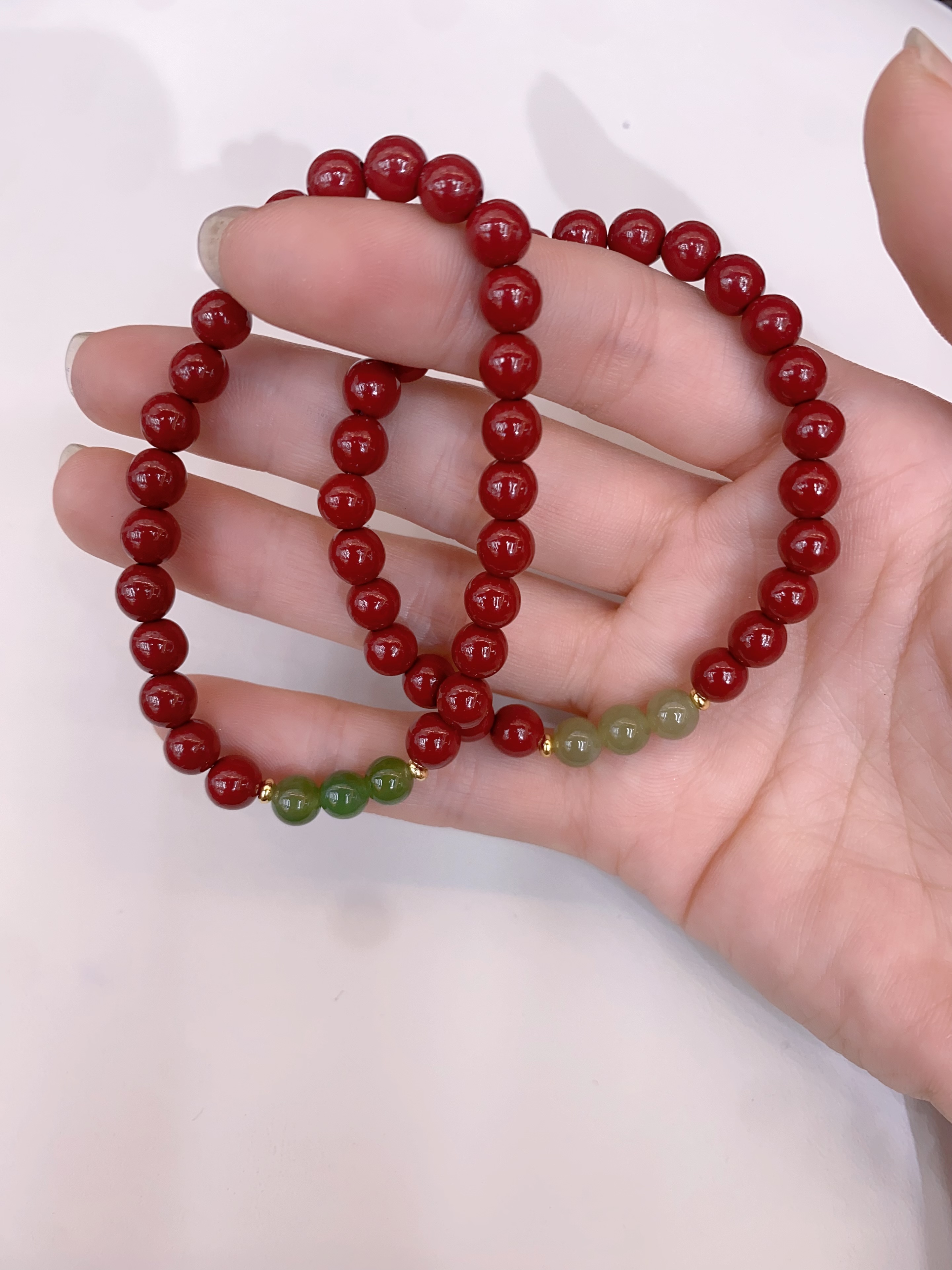 Cinnabar Hetian Jade Bracelet Female Raw Ore
The Use Of Qinghai Hetian Jade, Bright And Round. Bracelet details Picture