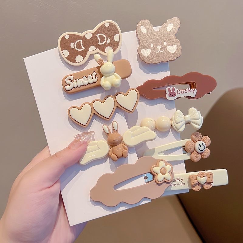 Cute cartoon coffee-colored side bangs with a broken hair clip at the back of a girl's head, a new type of seamless hairpin headwear that has become a hit detail image 3