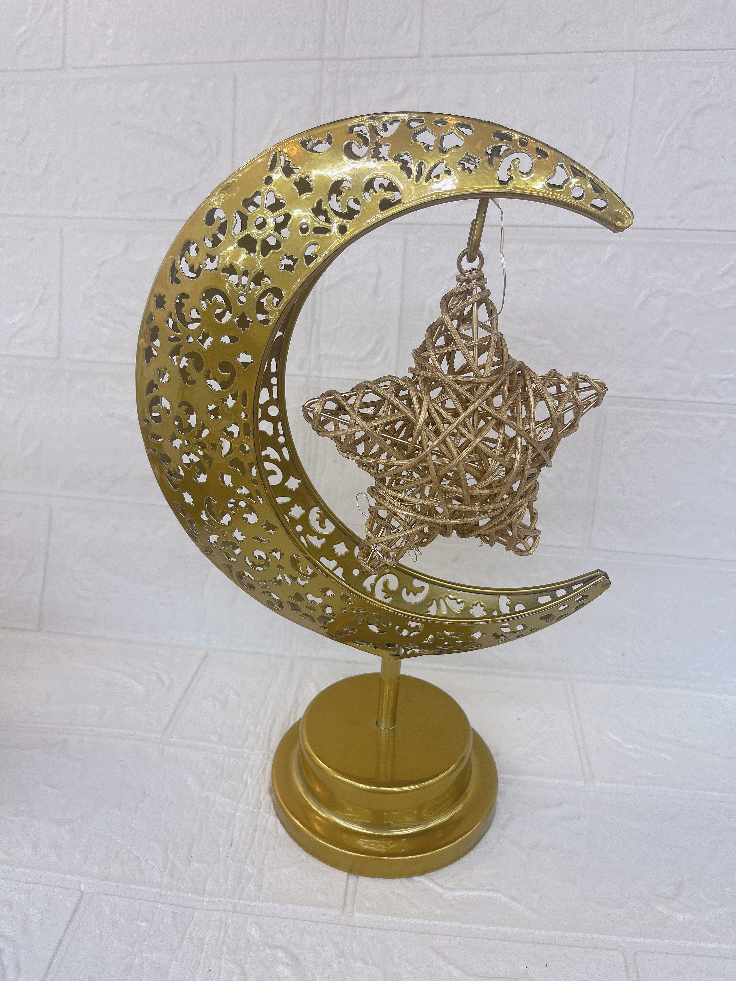 Iron ornaments, simple and modern home ornaments, artistic decorations, home LED lights, creative displays, home ornaments Specification image