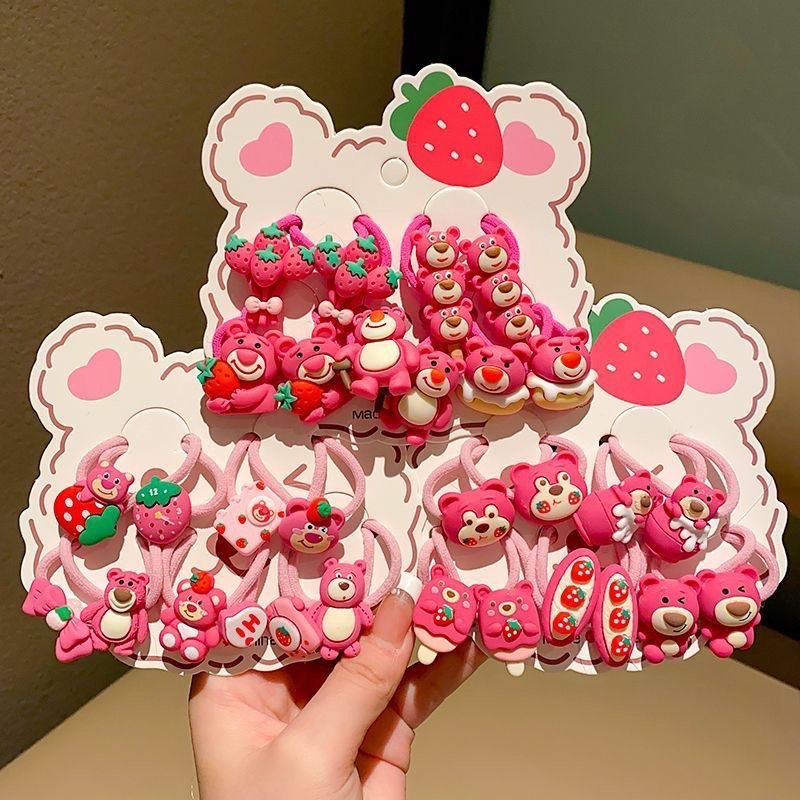Strawberry bear hair band for children, cute hair tie rubber band for babies, high elasticity hair band for babies, no damage to hair, little girl rubber band Application Scenario