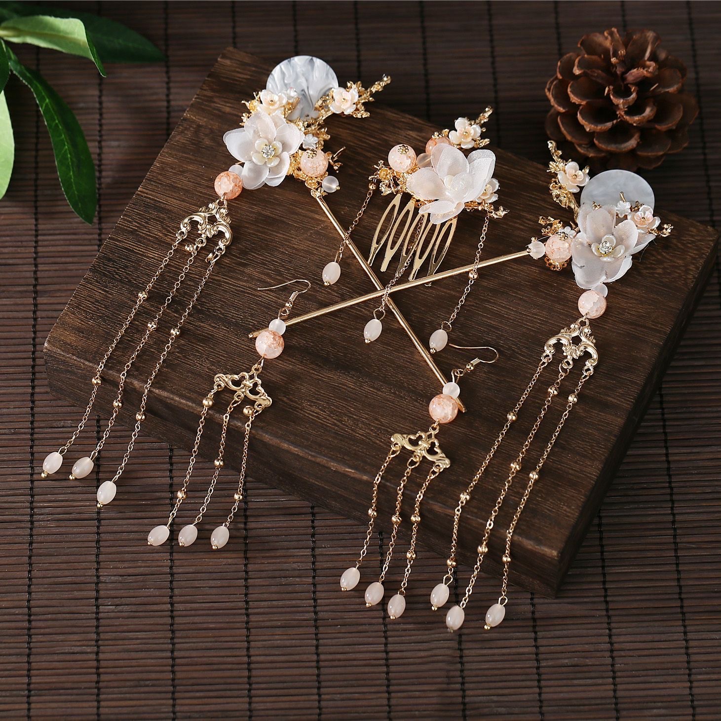 Hanfu headwear, women's accessories, hairpins, ancient costume hair accessories, ancient-style hair clips, tassels, hair hairpins, fairy-like women's suits, step shaking detail image 5