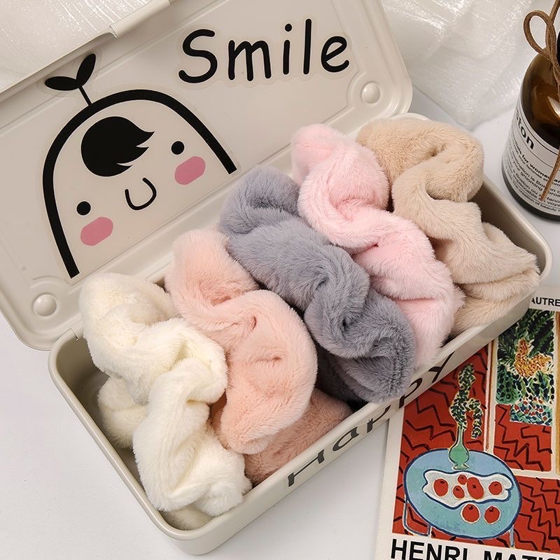 2024 Autumn/Winter rabbit fleece high-elasticity large intestine hair band simple style hair accessory hair band detail image 8