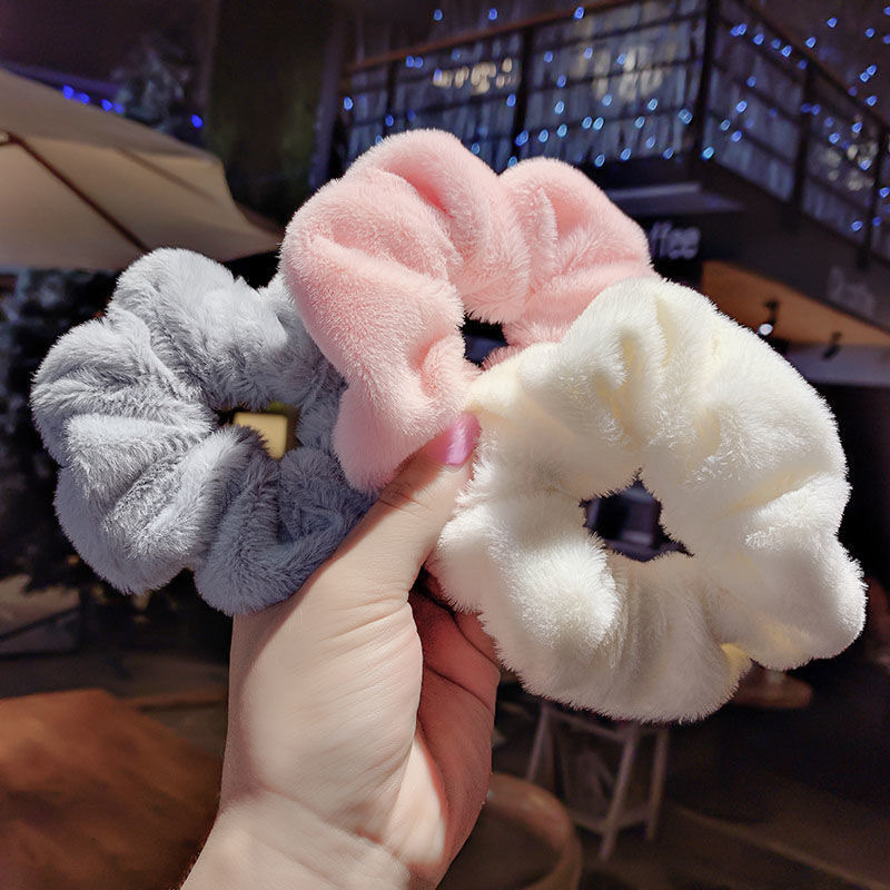 2024 Autumn/Winter rabbit fleece high-elasticity large intestine hair band simple style hair accessory hair band detail image 3