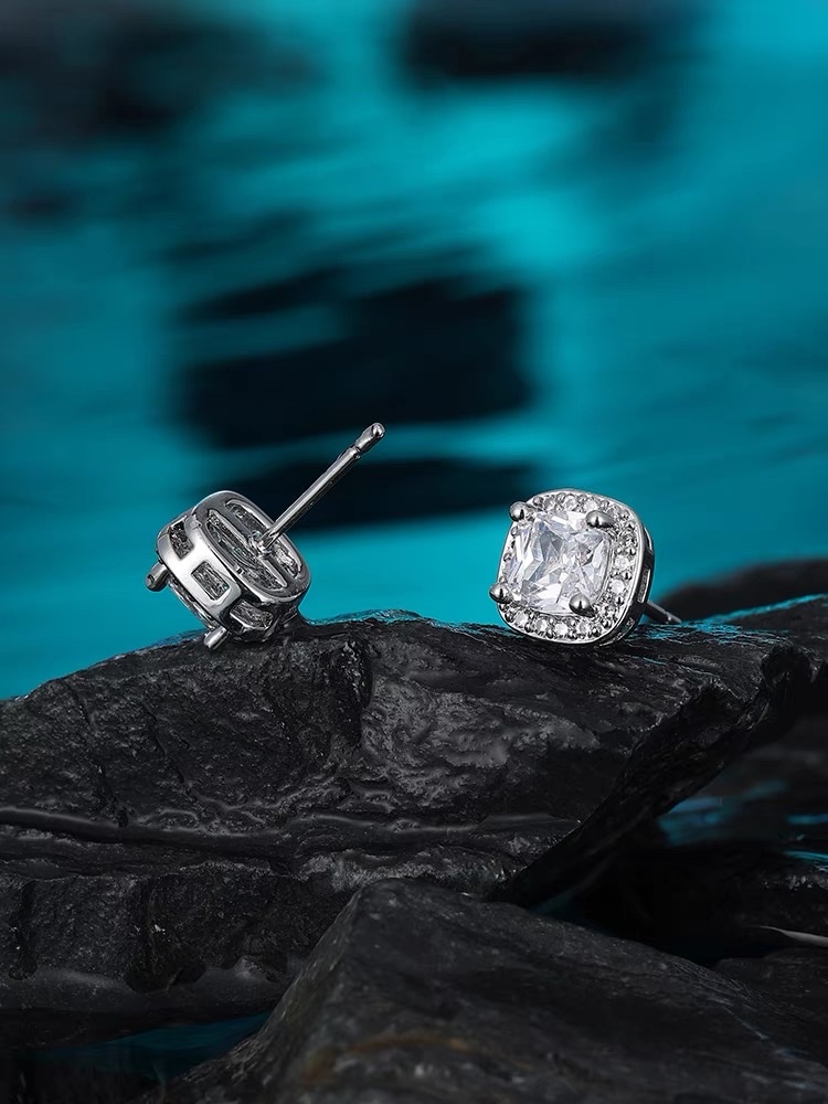 饰品/耳饰/钛钢耳钉/耳环/钛钢耳饰白底实物图