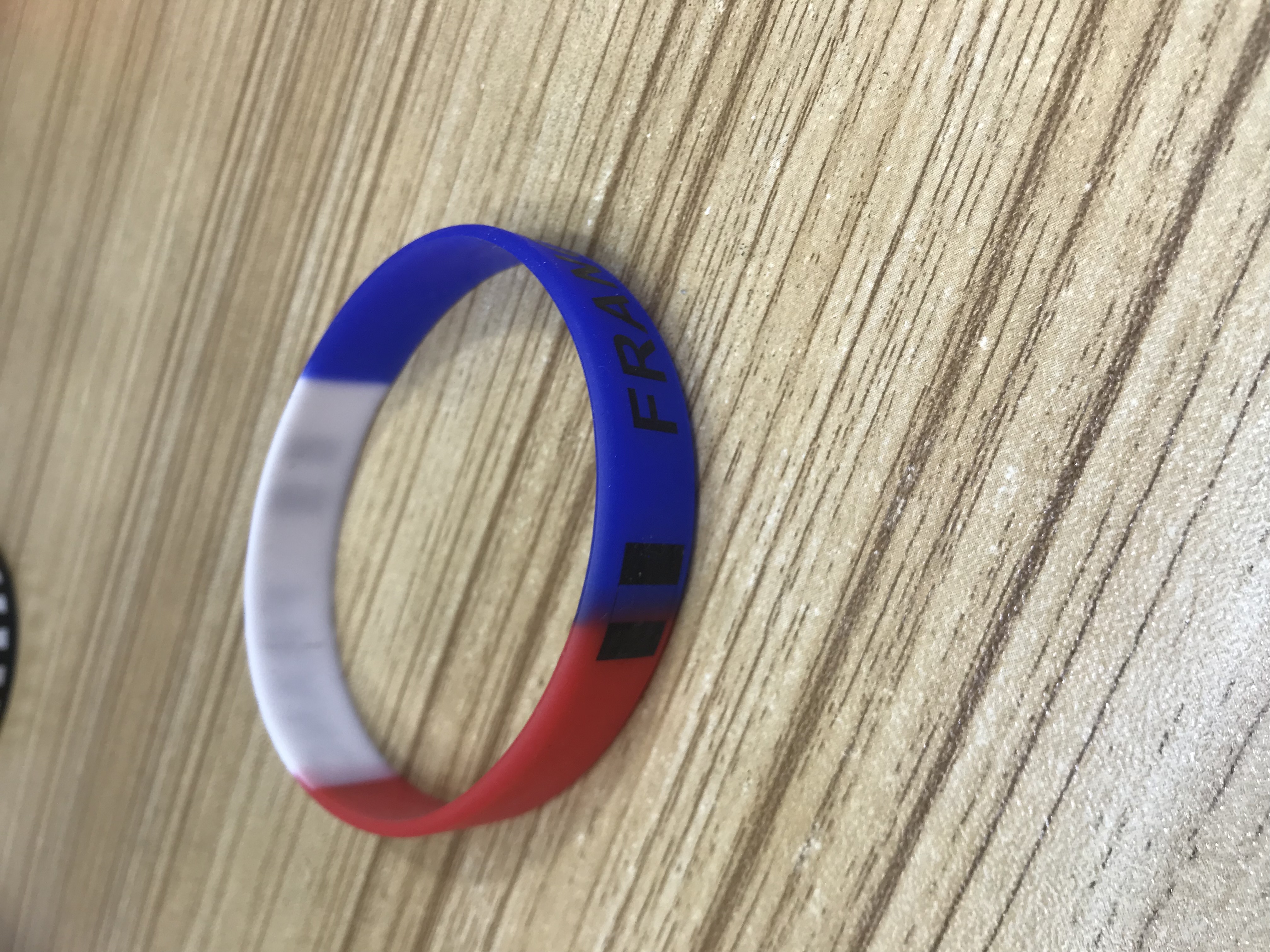 硅胶手环设计非洲国家出口厂家直销批发树脂细节图