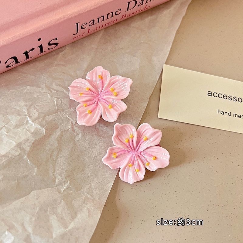 Pink cherry blossom hair clips, a sweet Korean girl's bangs clip headwear, a cute children's peach blossom hair clip edge hair tie detail image 2