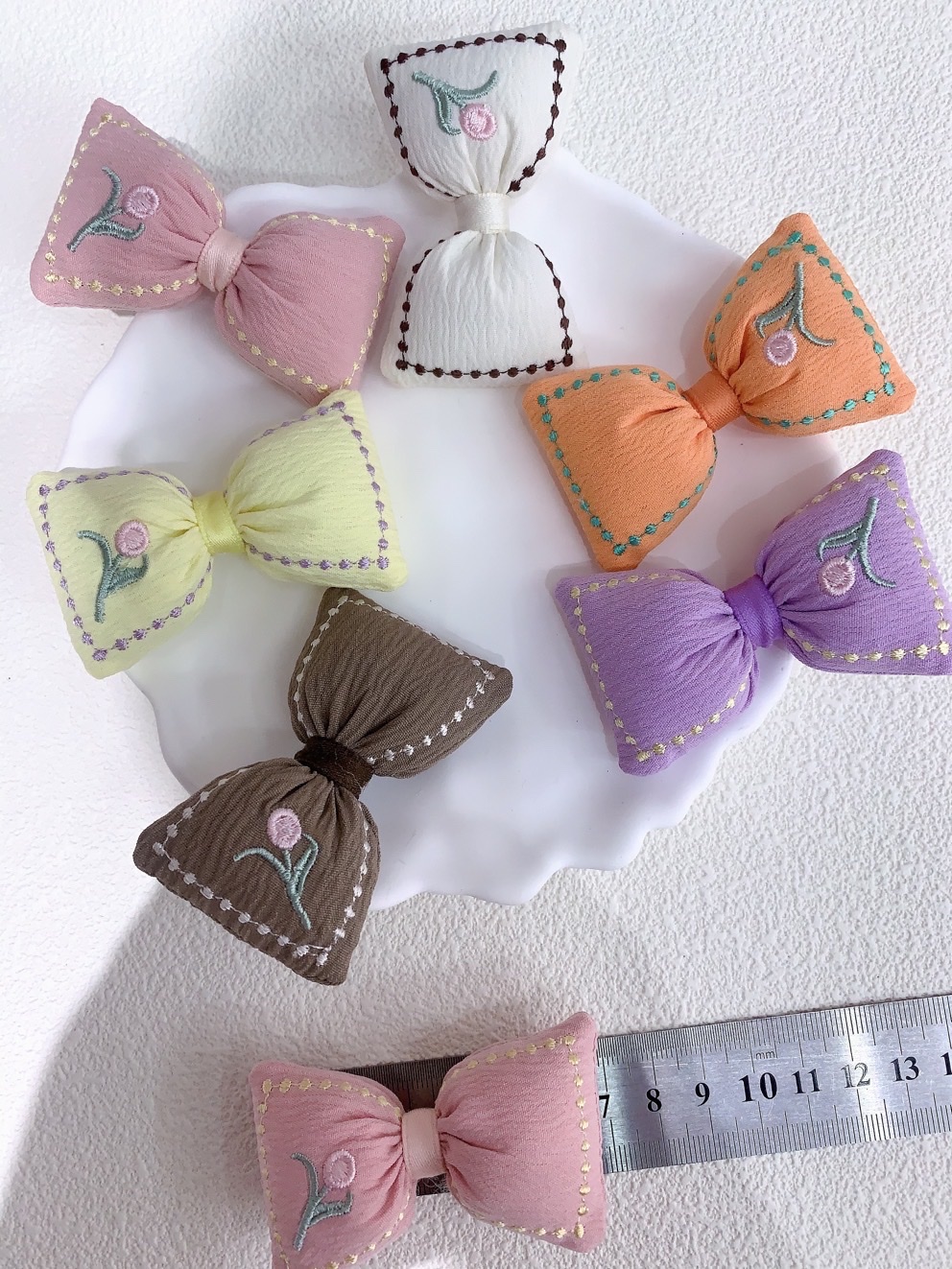 DUY儿童串珠手链套装 镶钻皮条塑料吊绳胸针拖盘 头饰配件多款可选 时尚DIY手工珠子首饰头饰配件