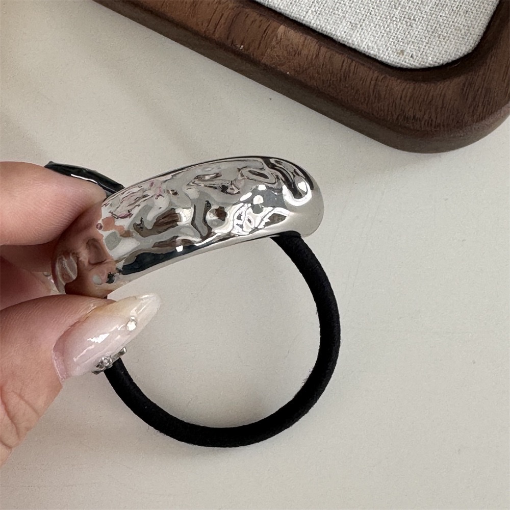 The niche design sense, unique metal concave-convex elastic hair band, versatile and cold style geometric hair tie, retro and elegant hair tie detail image 4