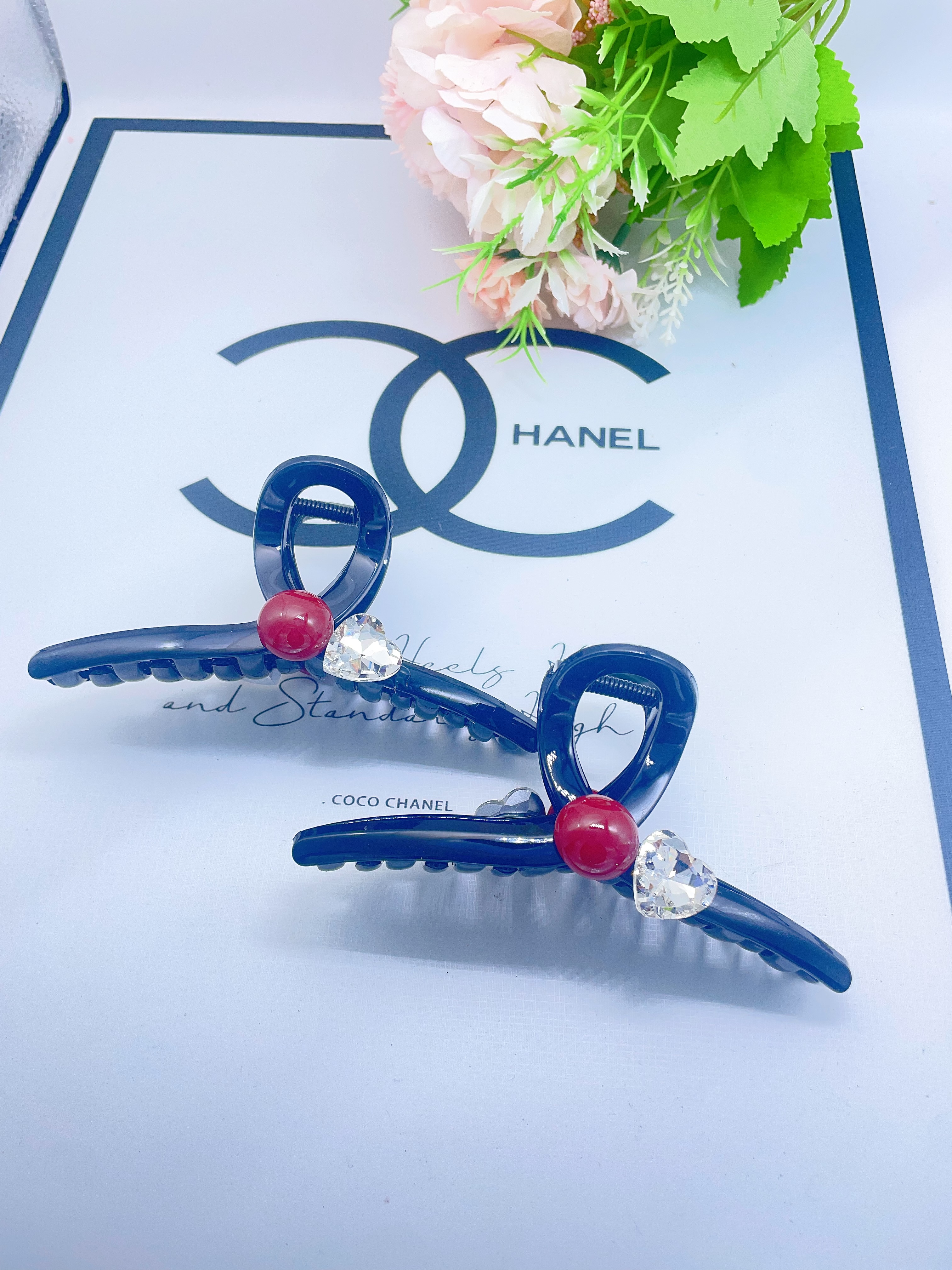 国庆专属鲨鱼夹头饰 发卡国庆主题款 串珠发箍发卡 童趣可爱不伤发质头饰产品图