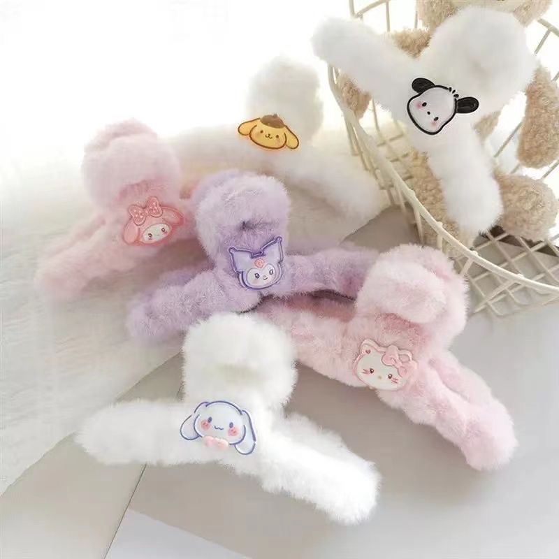 Cute Sanrio large plush grab clip for autumn and winter, Japanese and Korean style, girlish hair clip, high-end shark clip plate headwear