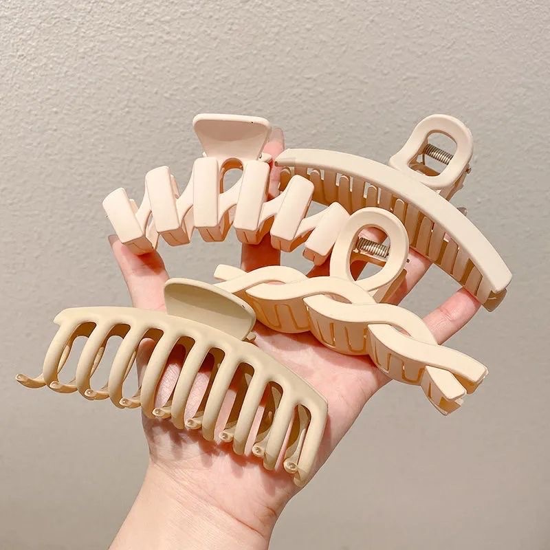 Simple shark hairpin at the back of the head, new hair accessory, elegant headwear, high appearance level, best-selling grabber Specification image