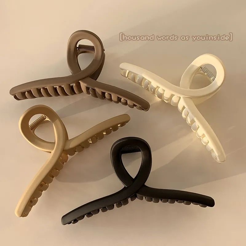 Simple shark hairpin at the back of the head, new hair accessory, elegant headwear, high appearance level, best-selling grabber details Picture