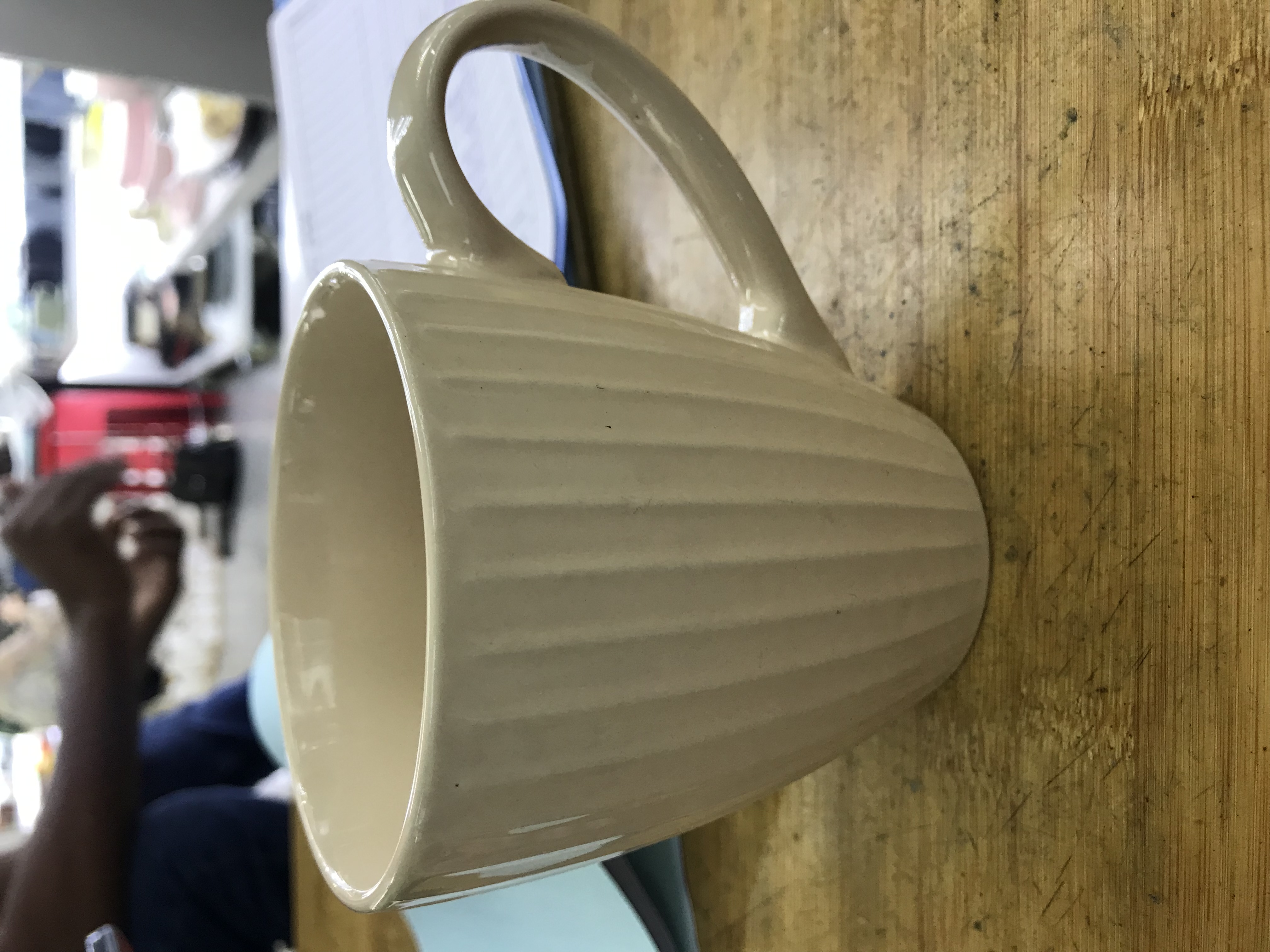 Ceramic cups, cute student designs, water cups, mugs as souvenirs. Made of high-quality ceramic, they are warm and practical for gifting details Picture