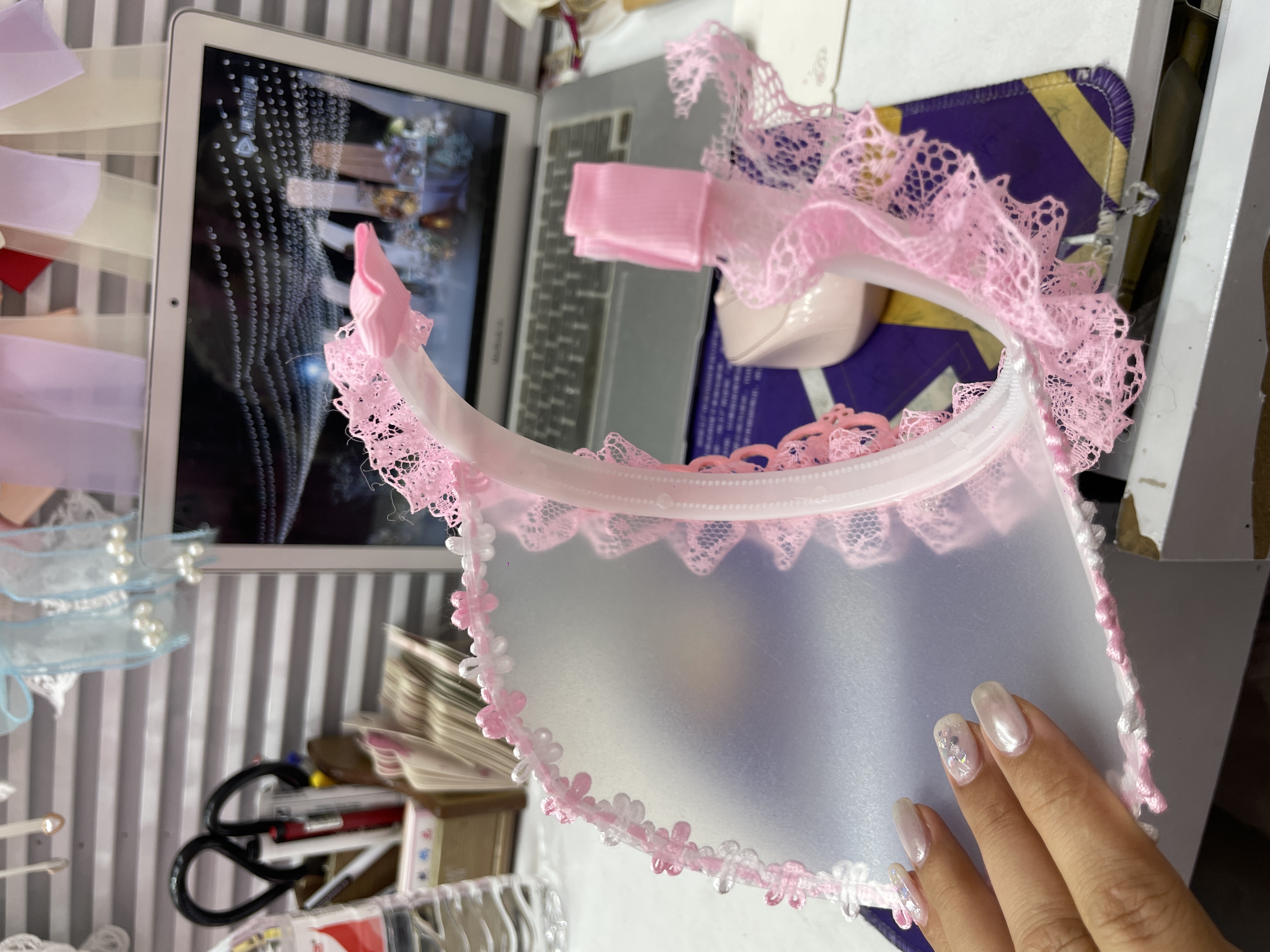 Children's sun hats, girls' hats, spring and summer sun hats, princess crowns, headbands, open-top sun hats, crowns details Picture