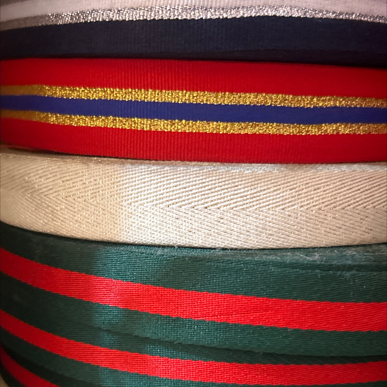 适用于各类服装服料以及饰品配件