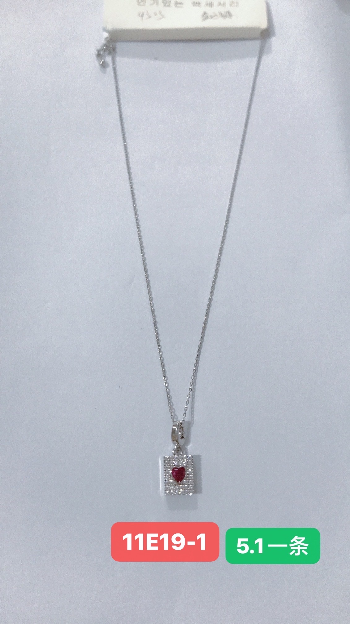 New Dongdaemun color-blocking micro-inlaid zircon butterfly earrings, women's pure silver high-end stud earrings, simple and cold style jewelry earrings, iron sheet earrings, earrings, stainless steel round earrings and jewelry from South Korea Item Picture