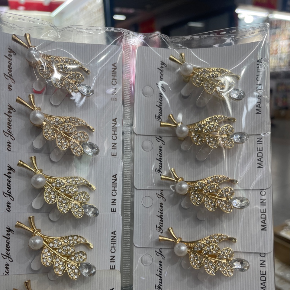 Alloy white diamond brooch hairpin thumbnail