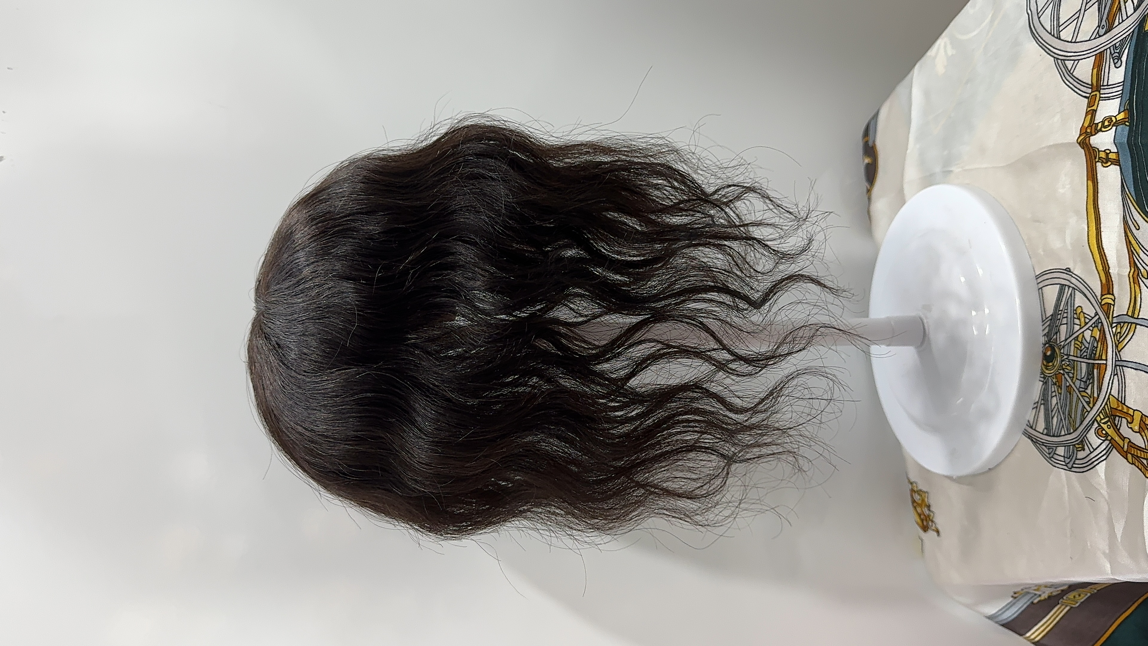The wig pieces are light, thin and realistic. The bangs are natural and smooth. High-quality artificial hair creates a perfect hairstyle details Picture