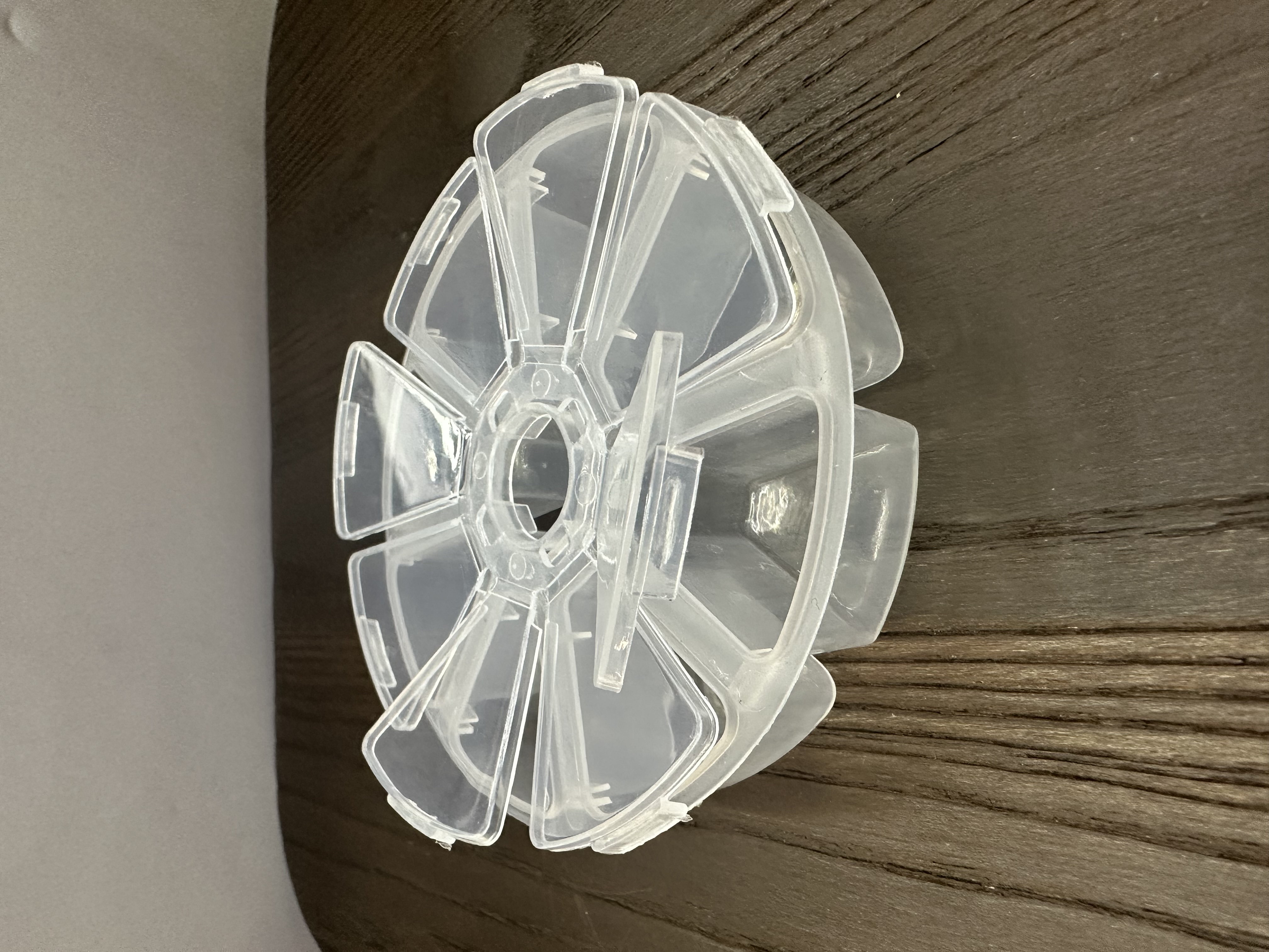 塑料圆盒8格固定串珠桌面收纳首饰DIY美甲耳钉玻璃钻零件药盒详情图3