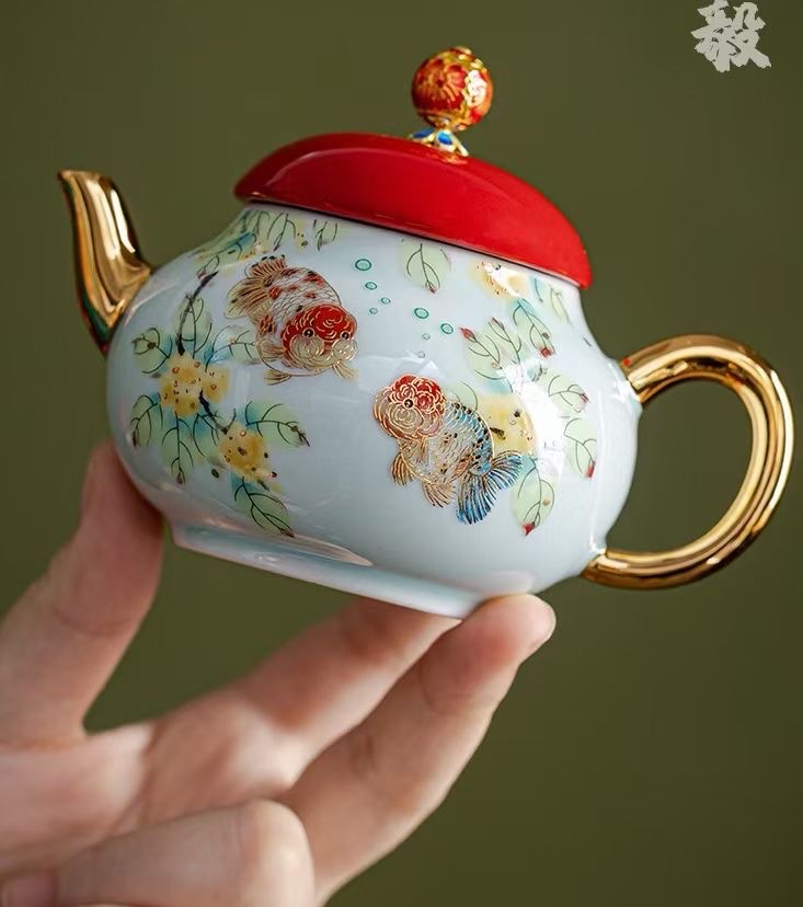 Chinese double-person tea set, exquisite and practical tea sets, essential for tea art, tea sets made of red pine craft, Tao Li family detail image 6