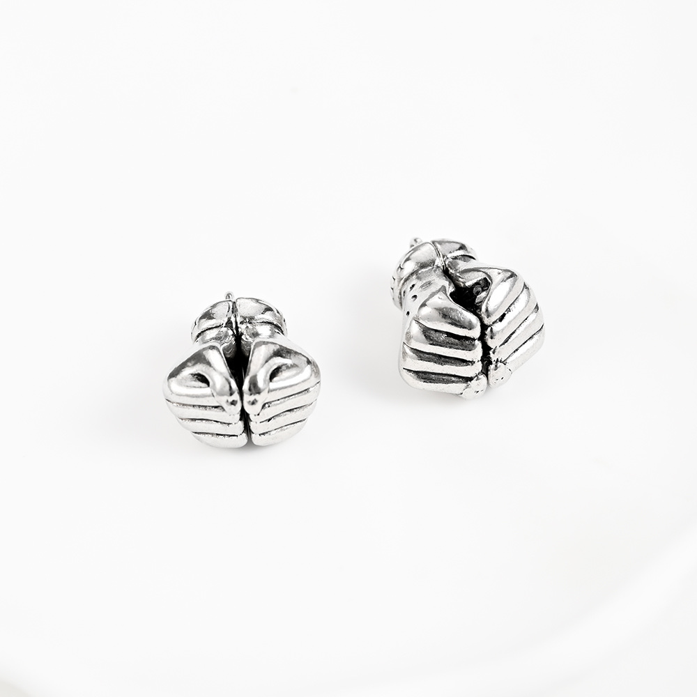 Semi-finished products of jewelry accessories such as fists and palms, direct sales and wholesale of DIY accessories from the manufacturer of necklaces and pendants details Picture