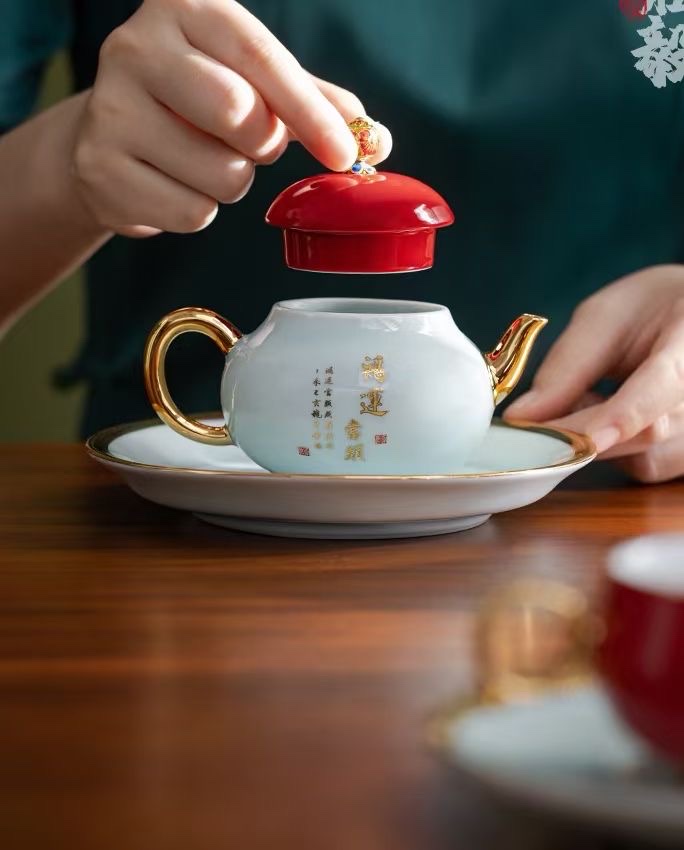 Chinese double-person tea set, exquisite and practical tea sets, essential for tea art, tea sets made of red pine craft, Tao Li family Specification image