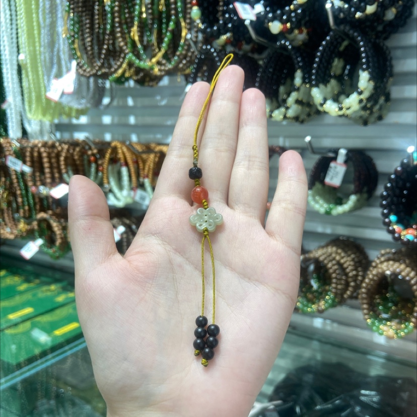天然和田玉晴水吉祥结南红椰蒂手工编织挂件