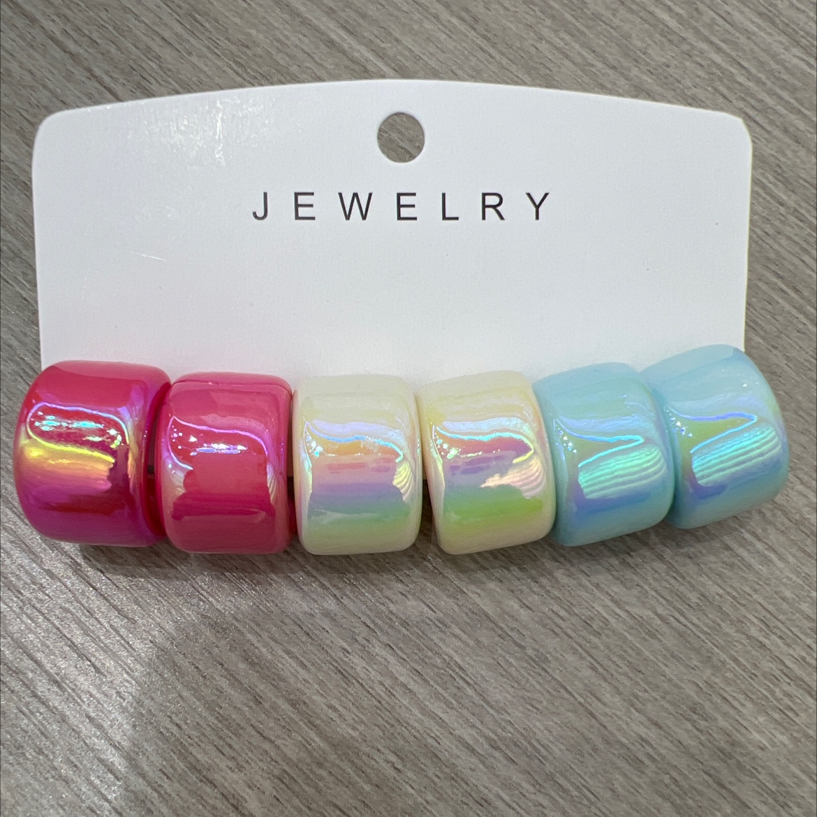 气质女士饰品长款百搭 气质饰品打造优雅风格