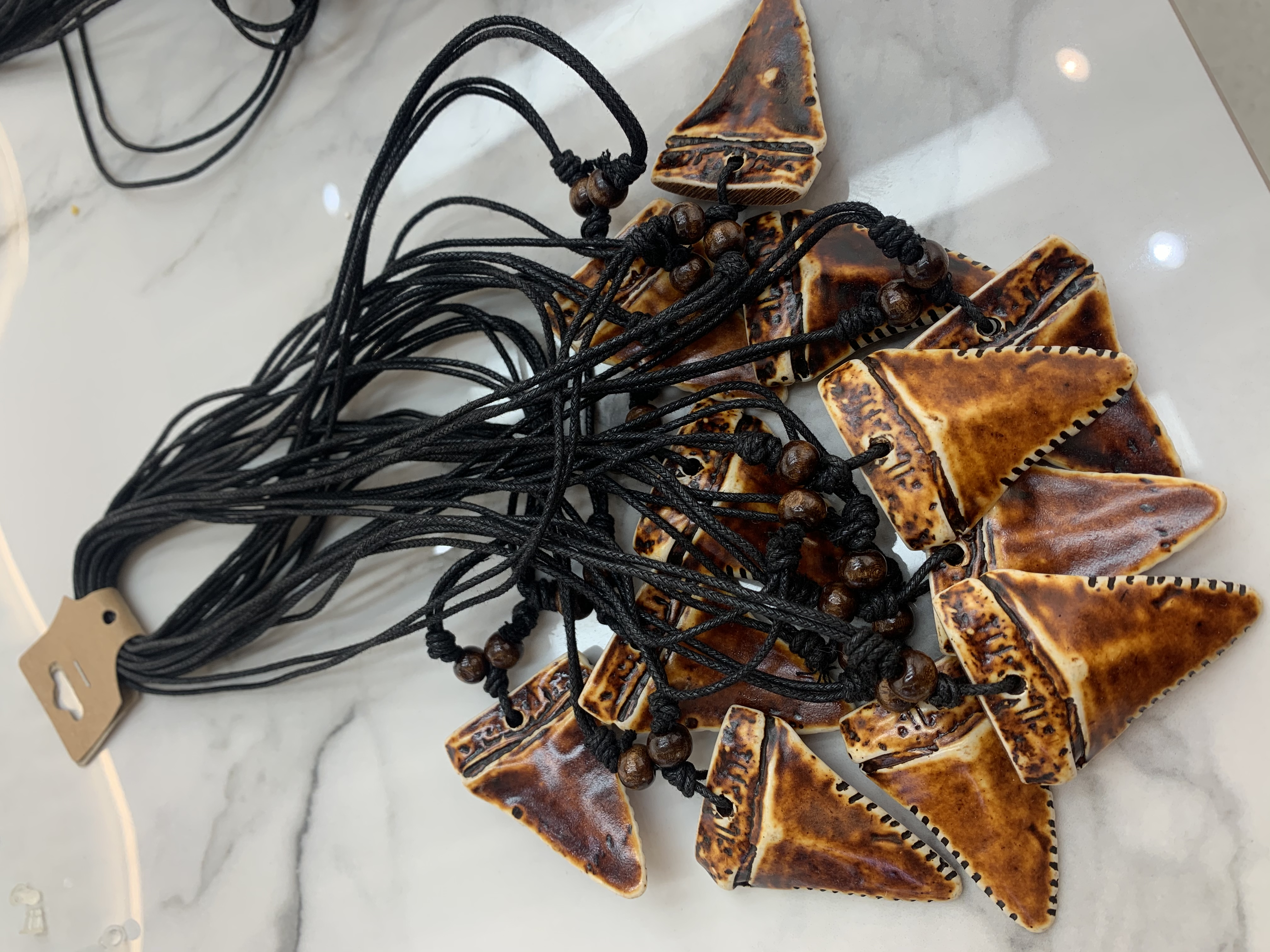 复古风黑线鲨鱼牙树脂骨粉项链