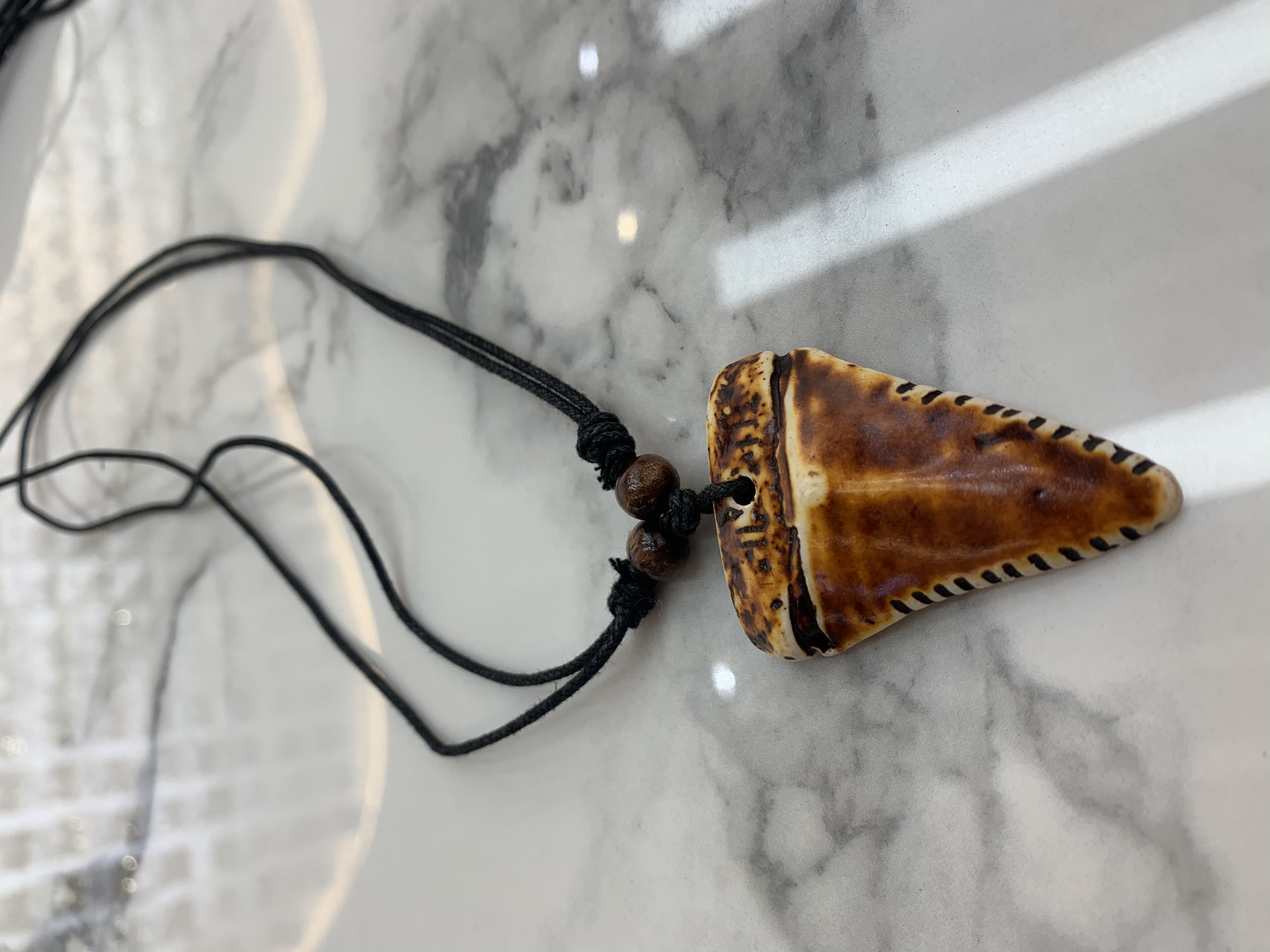 复古风黑线鲨鱼牙树脂骨粉项链详情图5