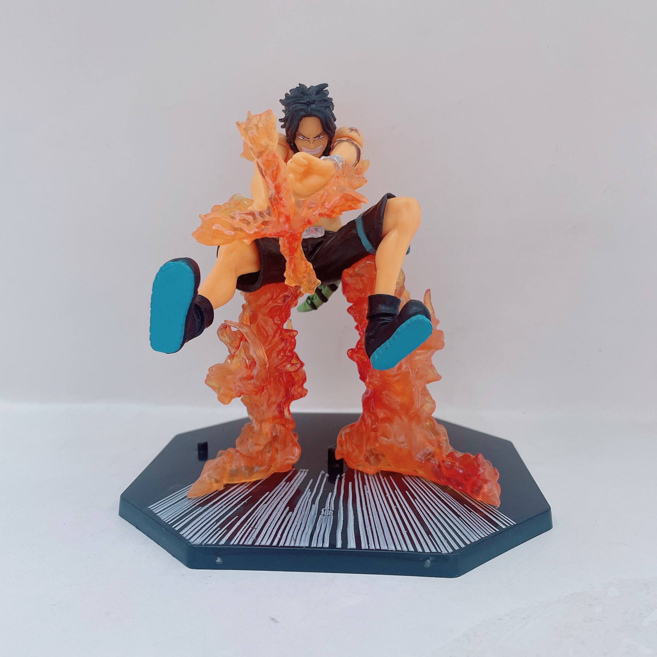 Peripheral One Piece Cross Fire Ace Battle Edition car model decoration