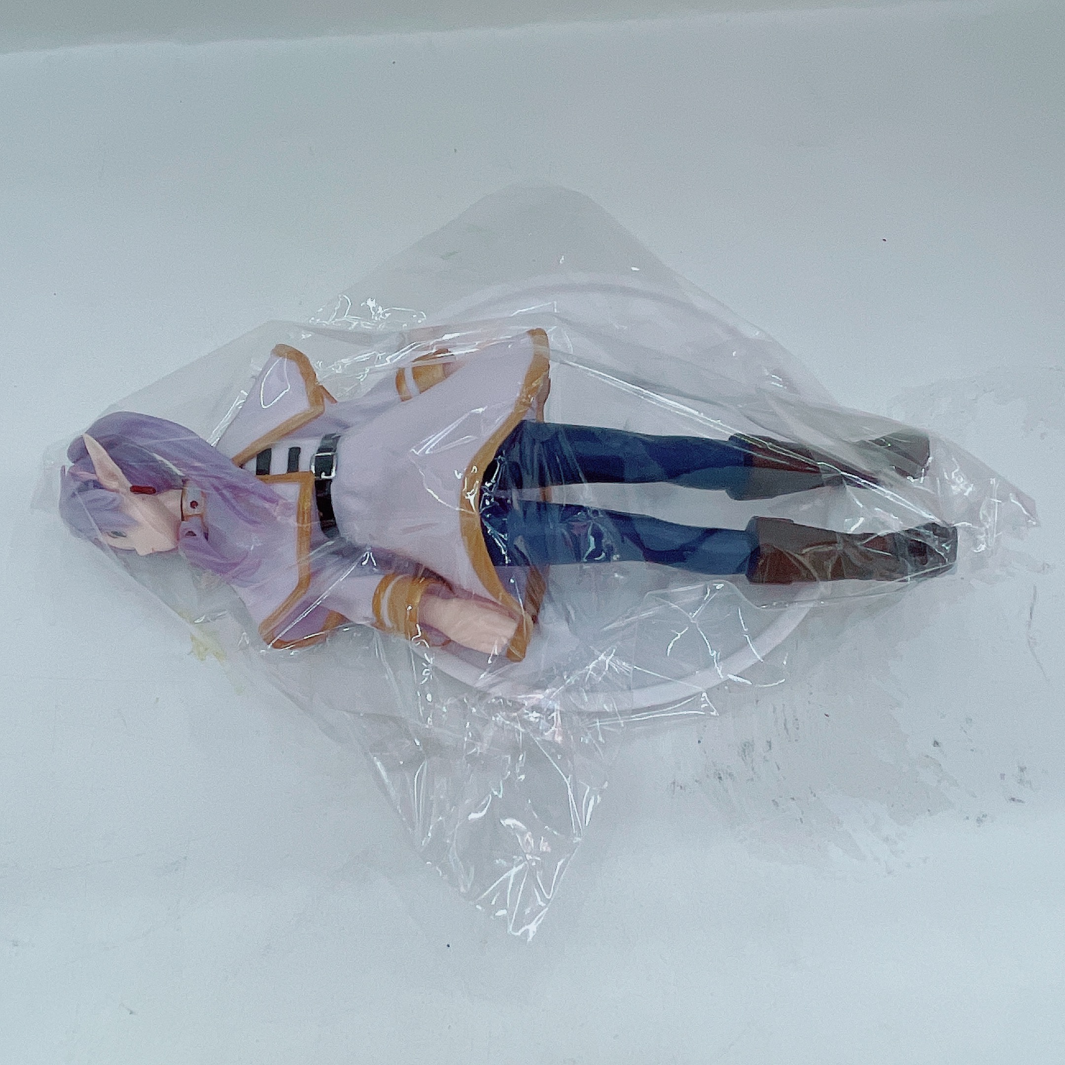 Wholesale of the car desktop figurines and ornaments related to the buried Freyrian Specification image