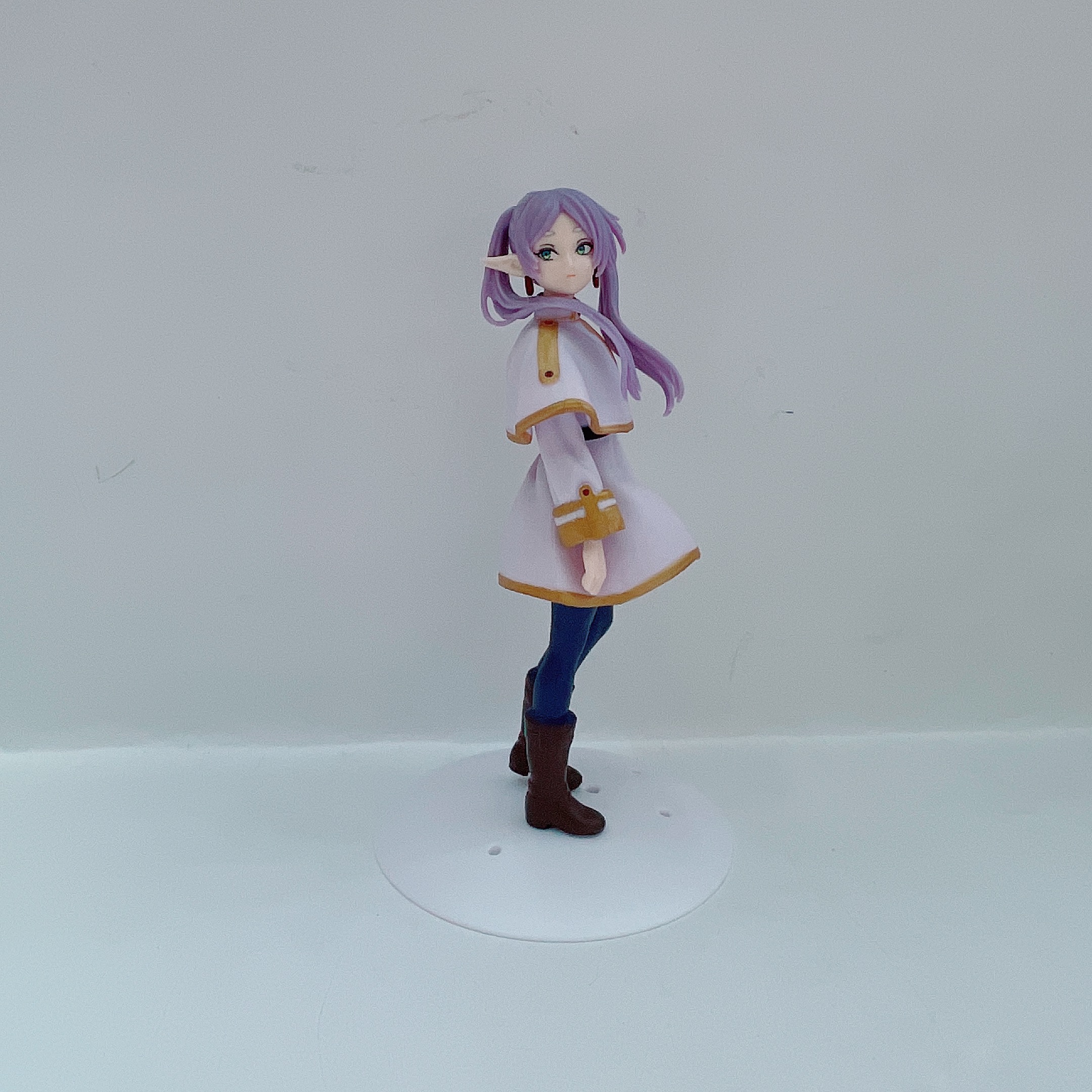 Wholesale of the car desktop figurines and ornaments related to the buried Freyrian
