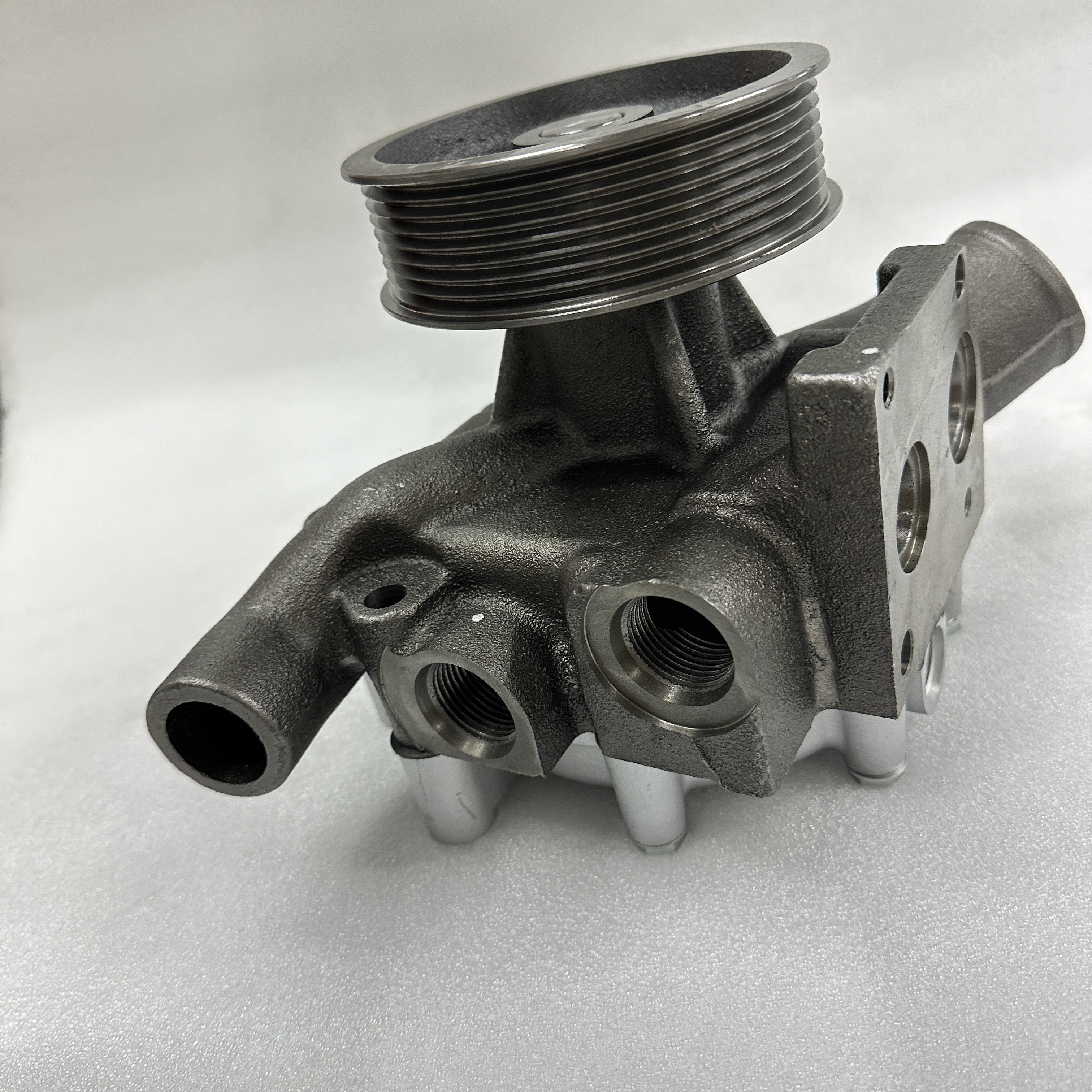 Construction machinery accessories for CAT Carter C7 engine cooling pump 352-2139