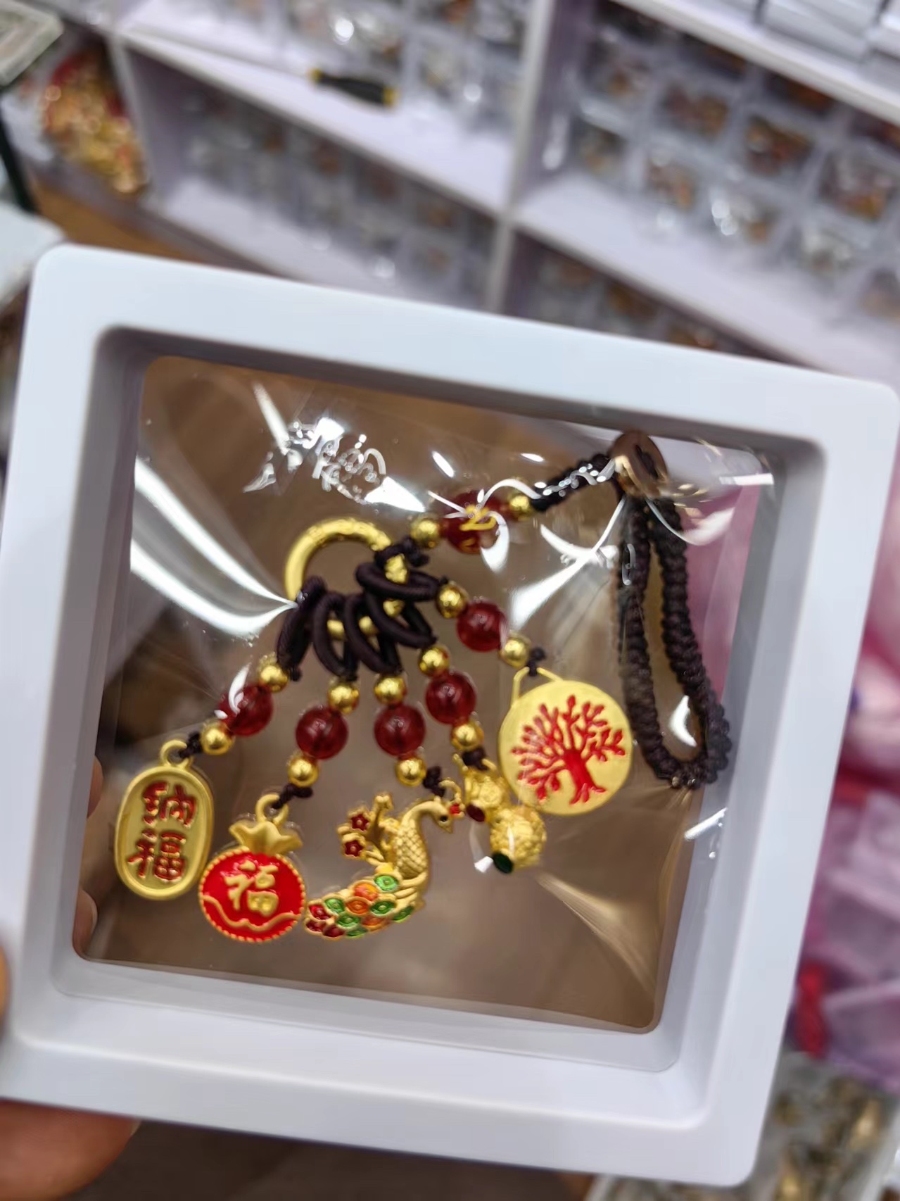 Trendy Chinese-style sand gold material, ancient-style gold, Chinese-style enamel, retro color car keychain, gold-swallowing beast, sand gold copper woven pendant Application Scenario