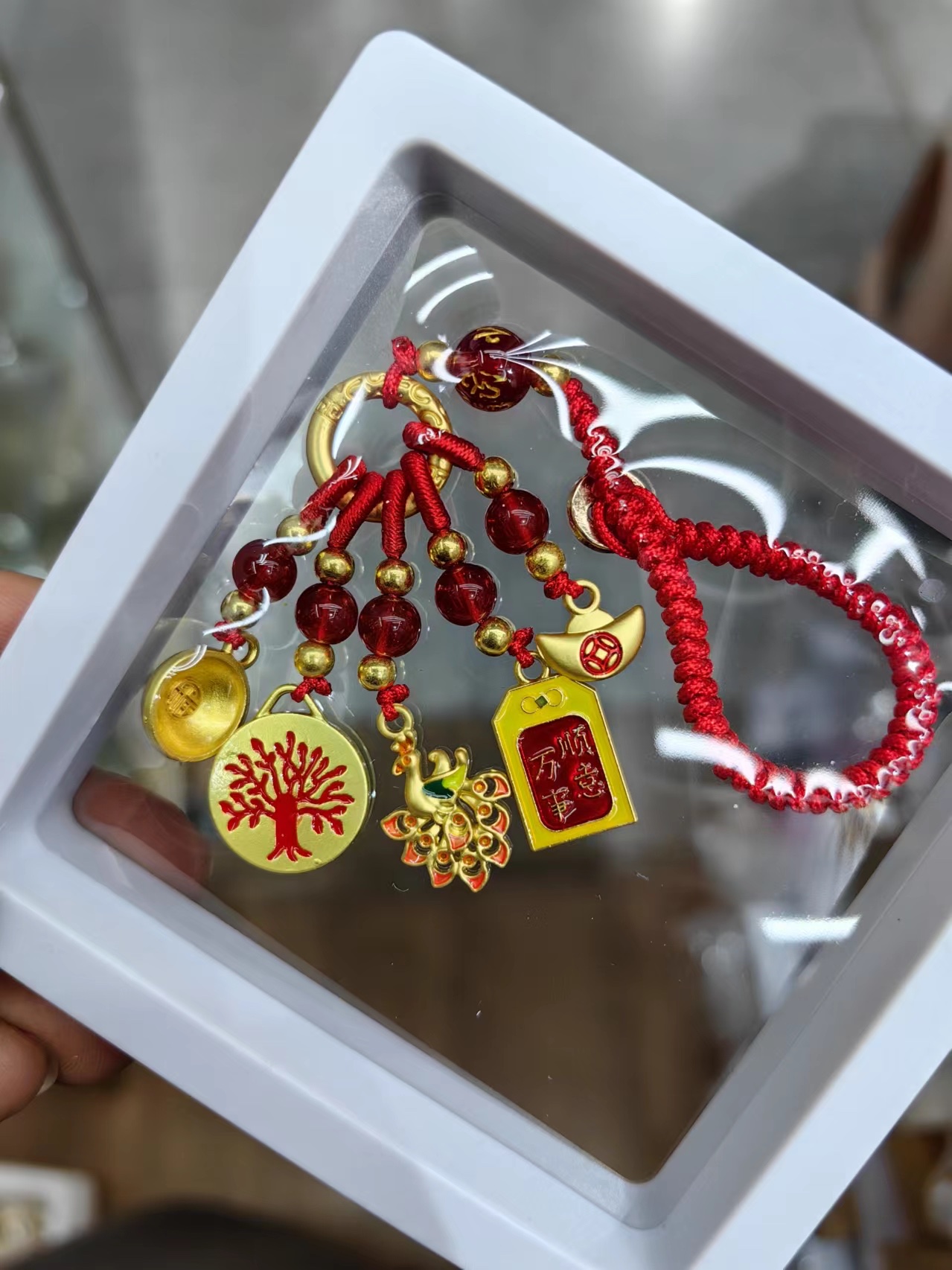 Trendy Chinese-style sand gold material, ancient-style gold, Chinese-style enamel, retro color car keychain, gold-swallowing beast, sand gold copper woven pendant Item Picture