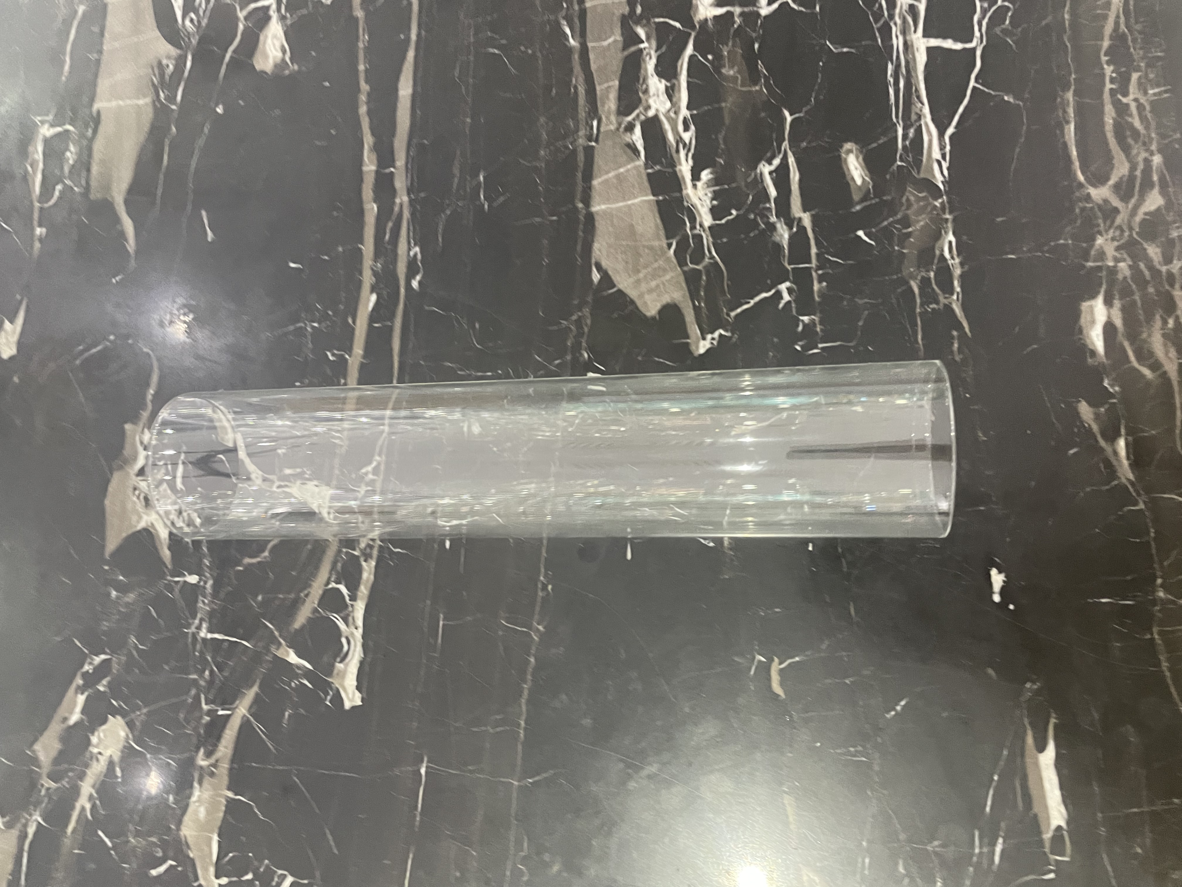 水晶烛台简约风 水晶质地时尚潮流新颖独特 直管子婚庆酒店道具烛台细节图